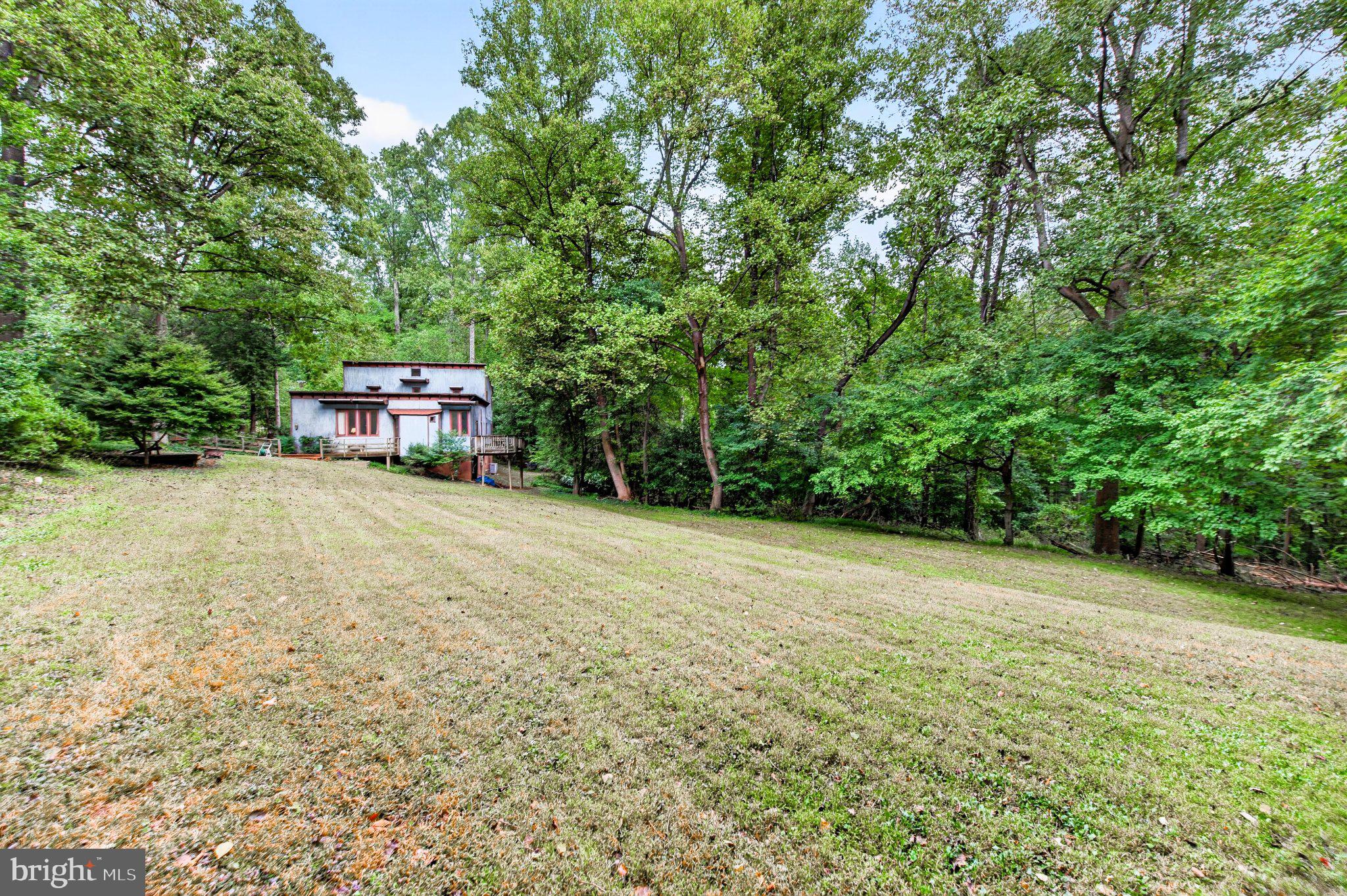 10708 MEADOWOOD DRIVE