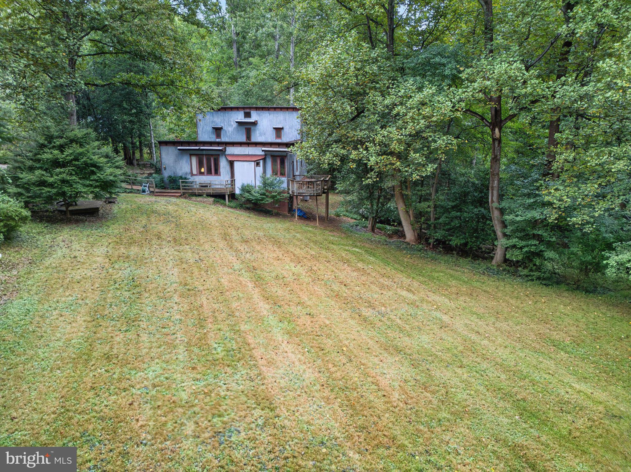 10708 MEADOWOOD DRIVE