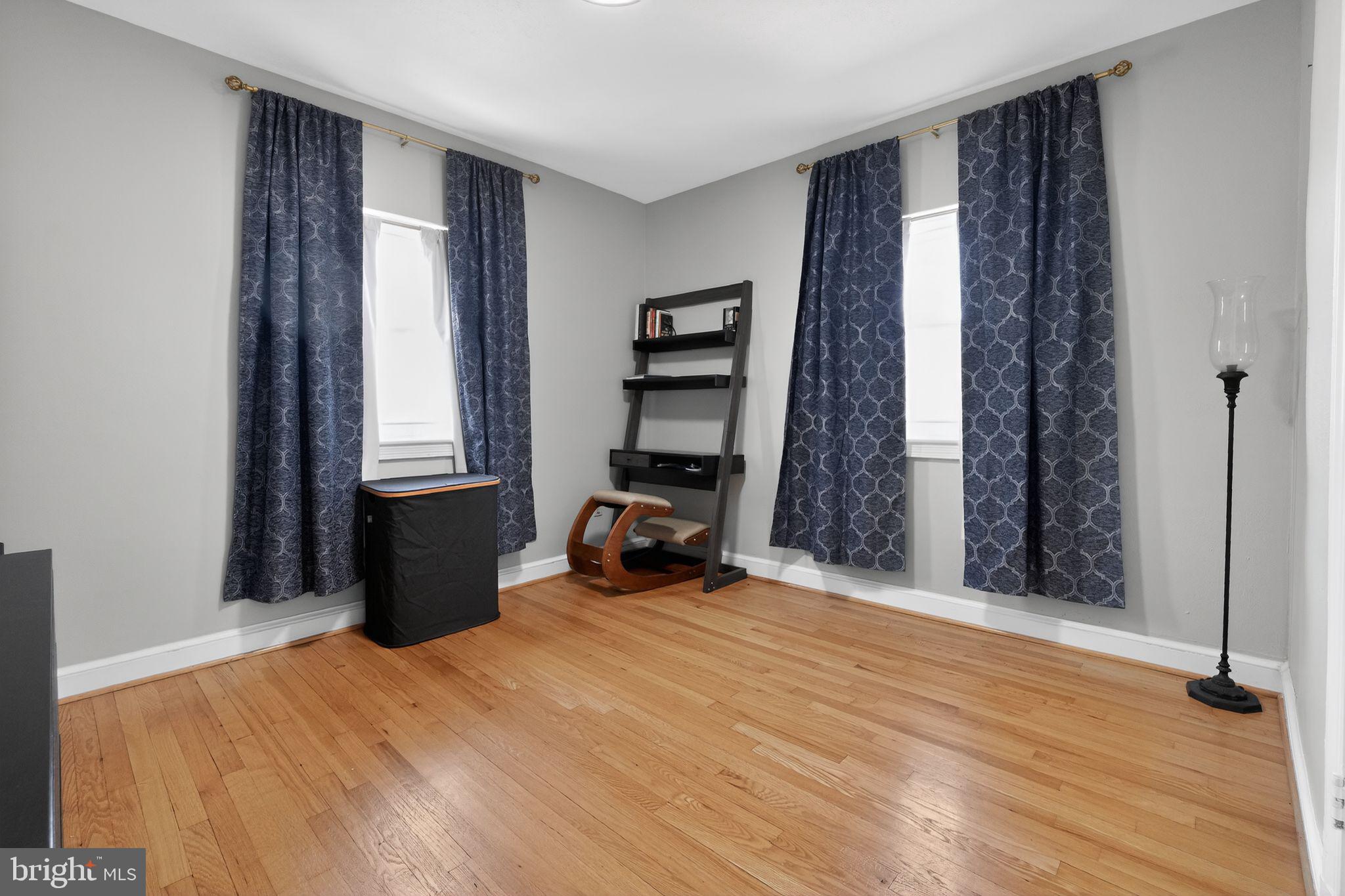 WHEATON HILLS - Residential
