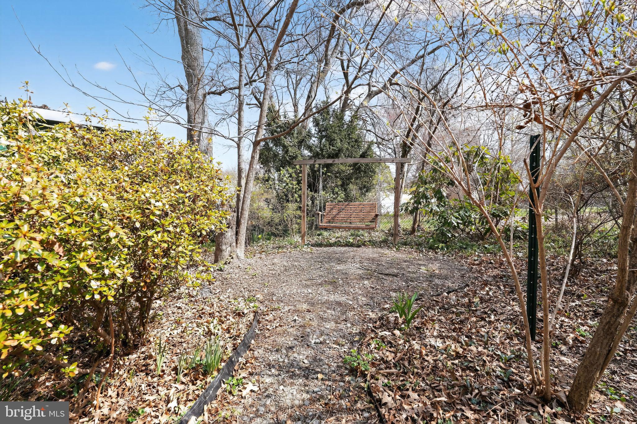 WHEATON HILLS - Residential