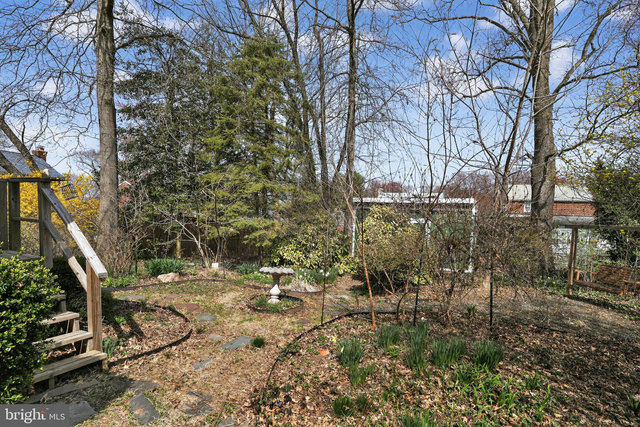 WHEATON HILLS - Residential