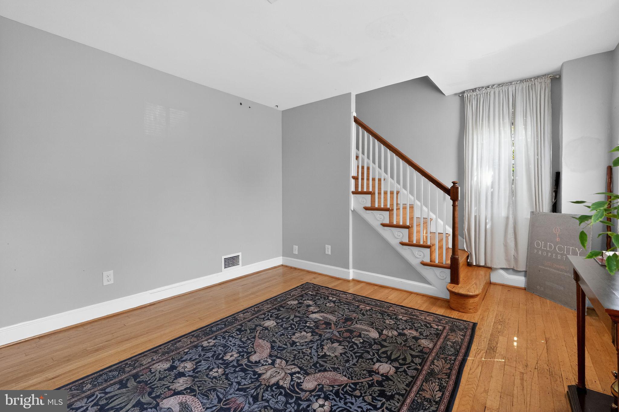 WHEATON HILLS - Residential