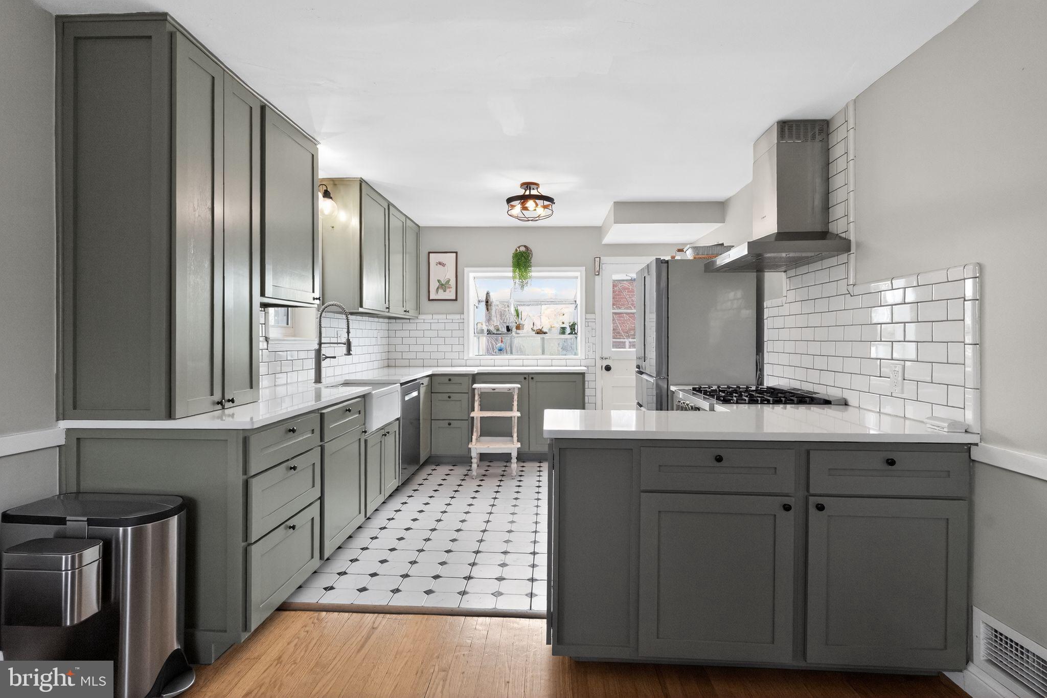 WHEATON HILLS - Residential