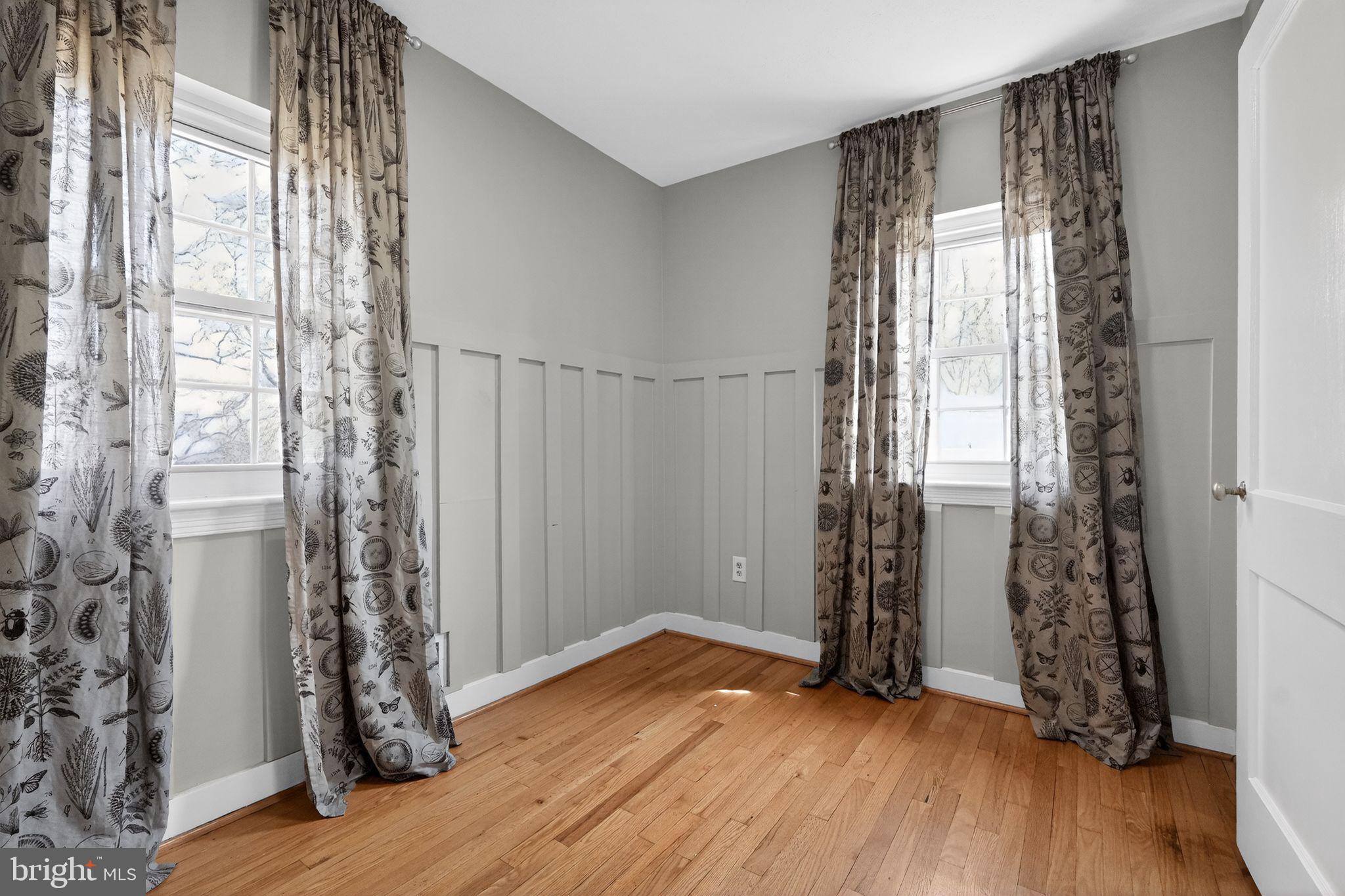 WHEATON HILLS - Residential