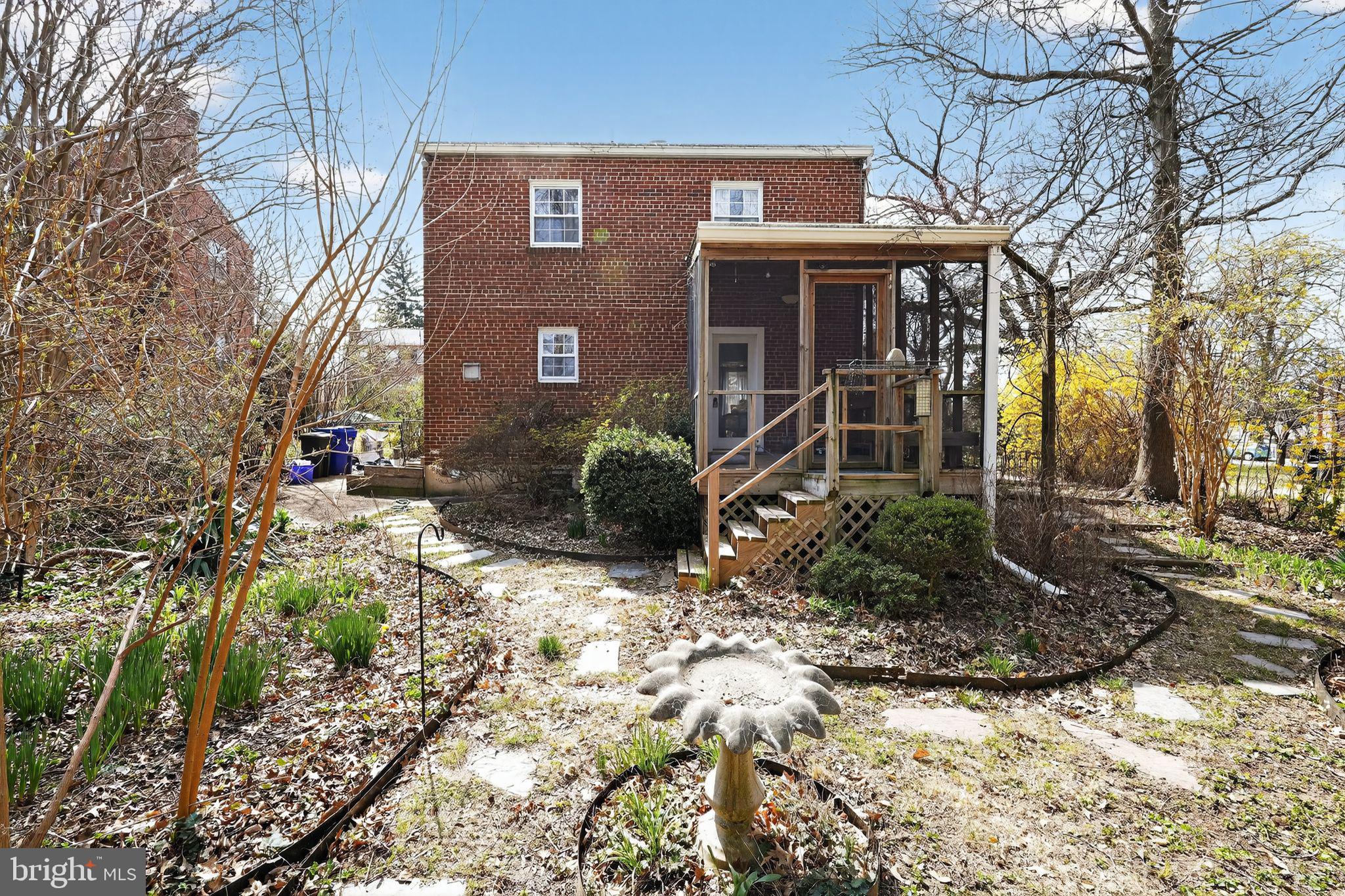 WHEATON HILLS - Residential