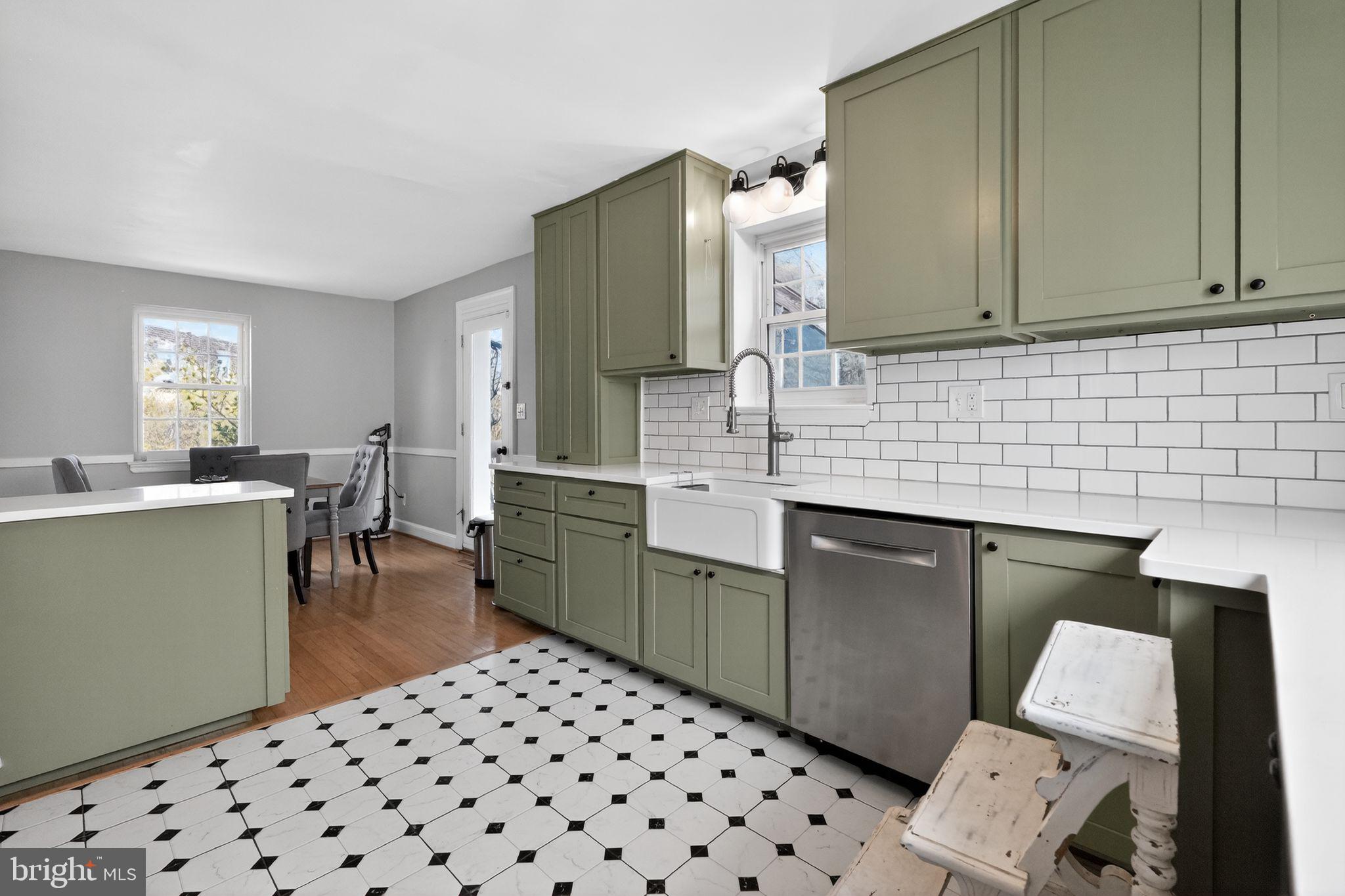 WHEATON HILLS - Residential