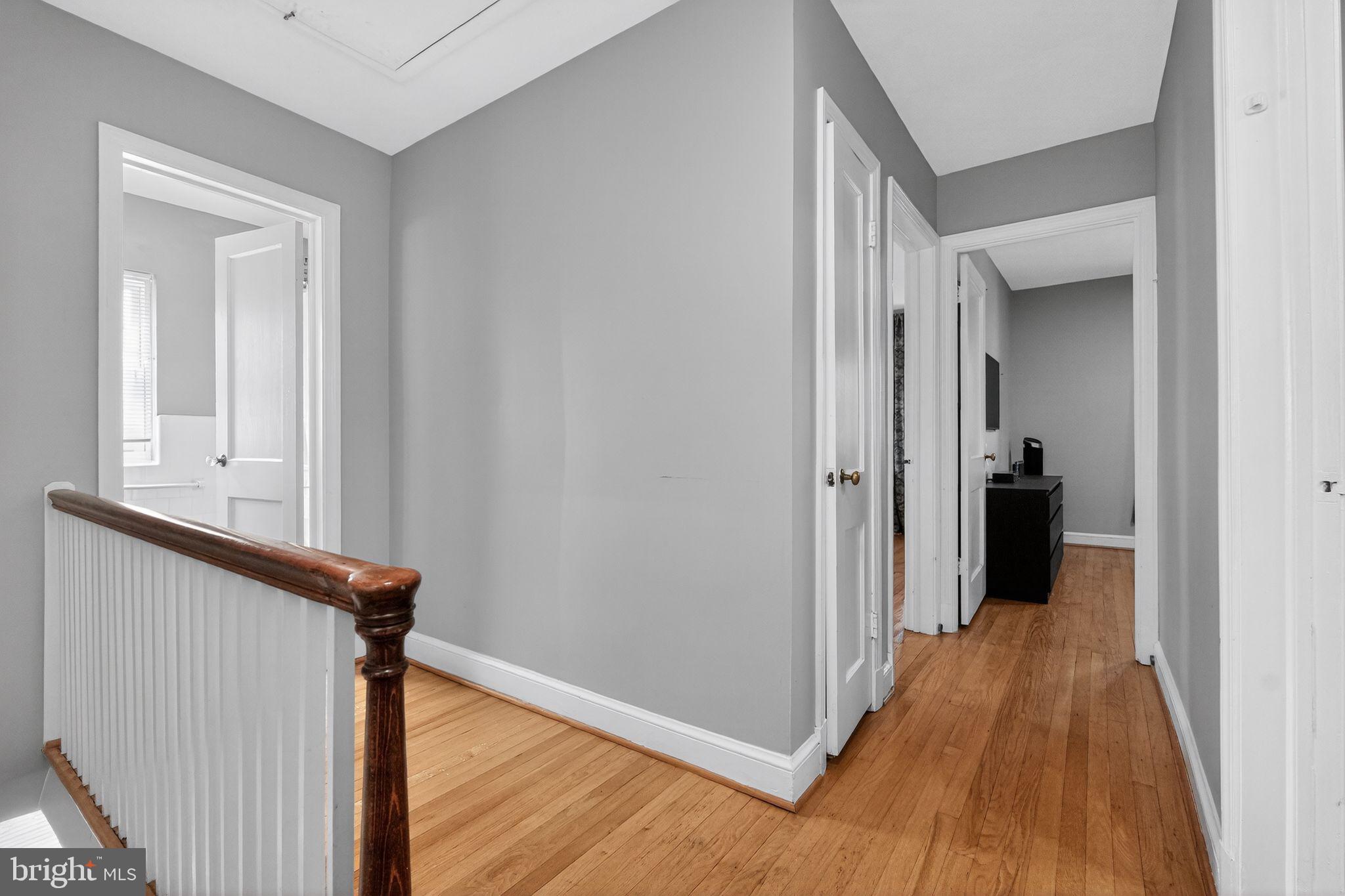 WHEATON HILLS - Residential