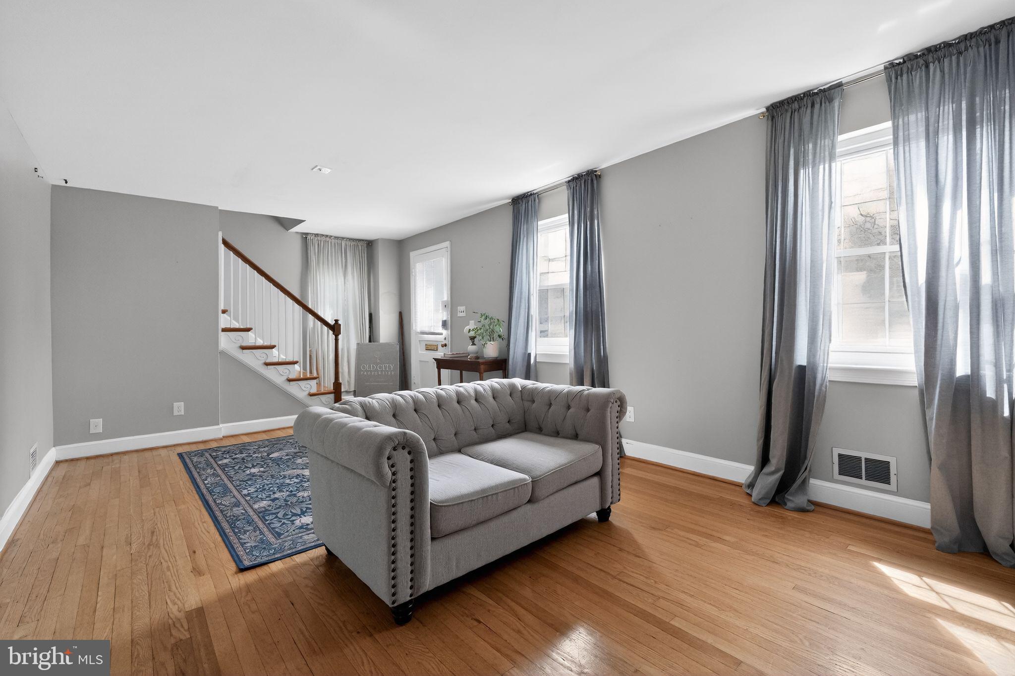 WHEATON HILLS - Residential