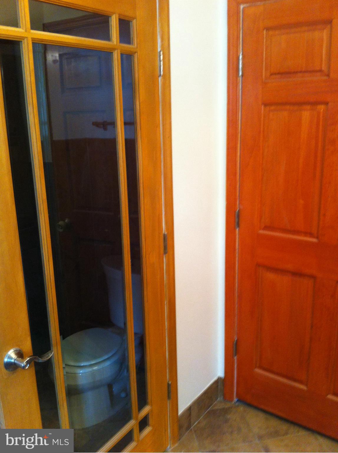 HILL OAKS CONDO PHASE 1- - Residential