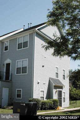 HILL OAKS CONDO PHASE 1- - Residential