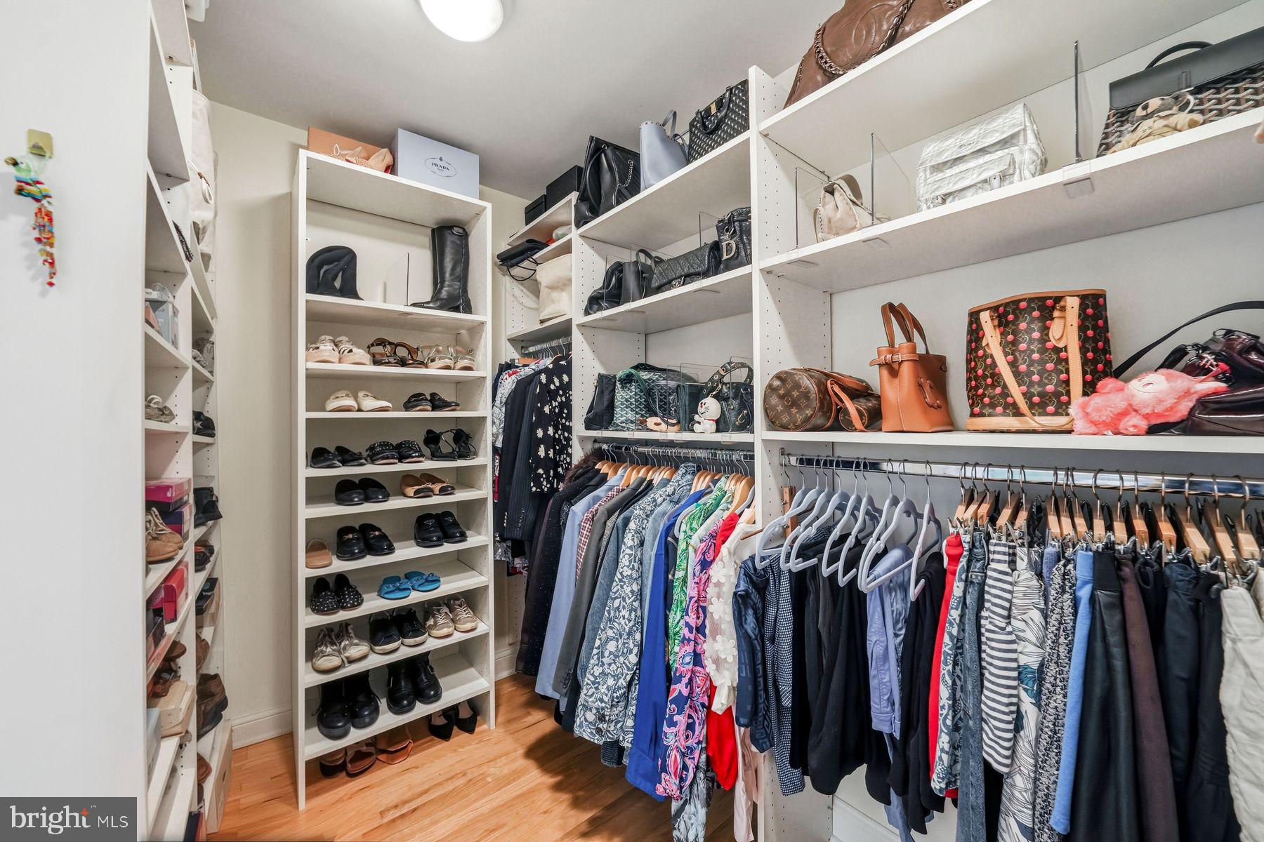 LEOPARD LAKES - Residential