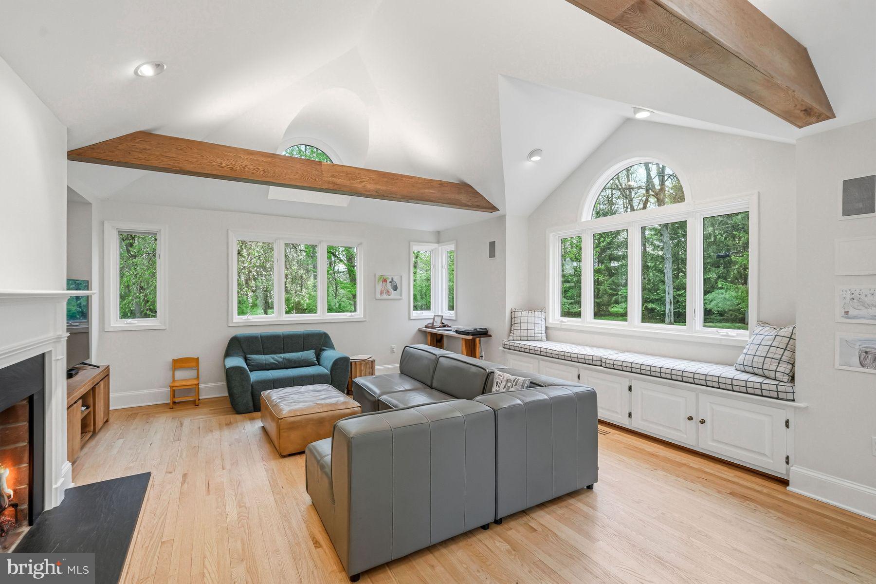 LEOPARD LAKES - Residential