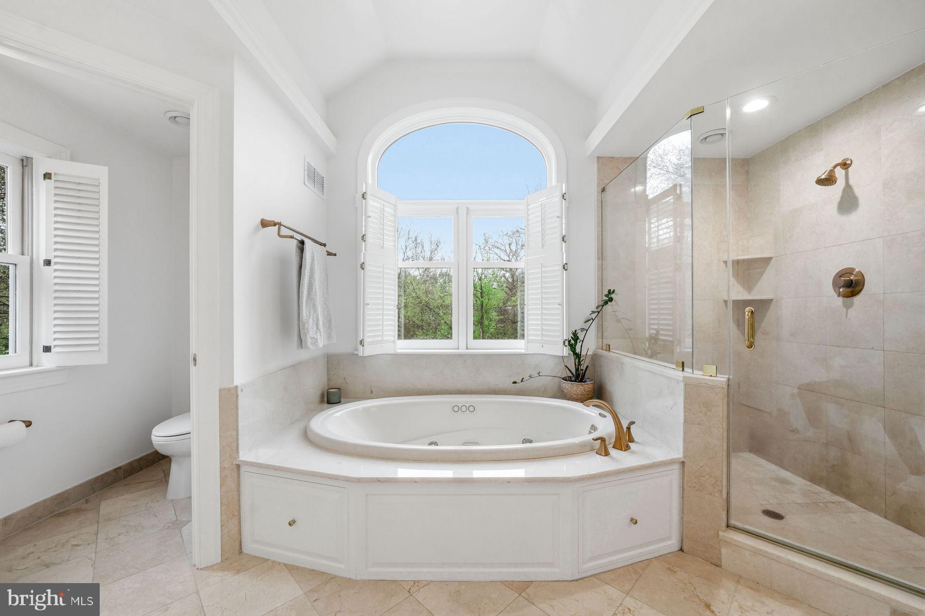 LEOPARD LAKES - Residential