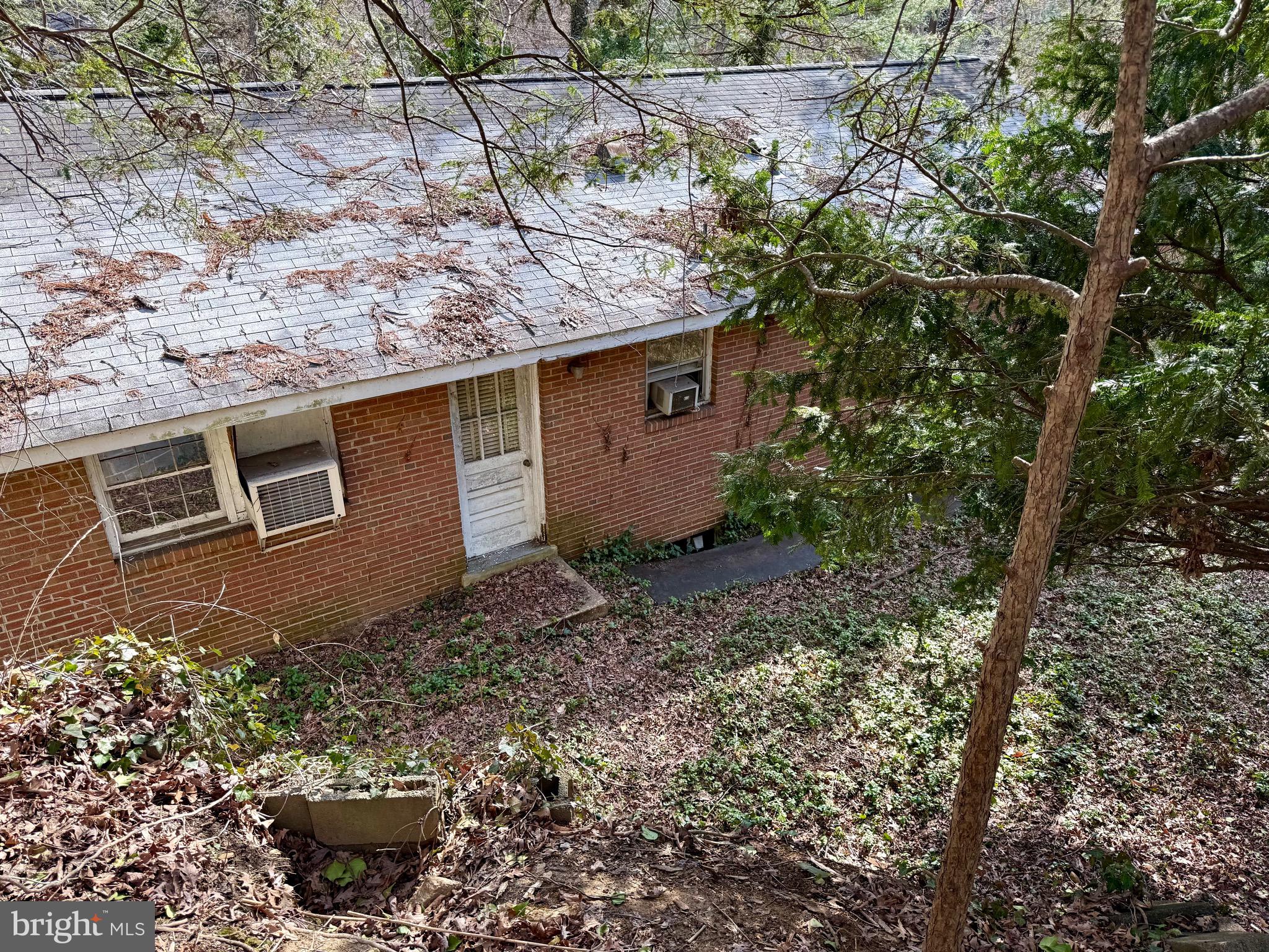 RURAL RETREAT PARK - Residential