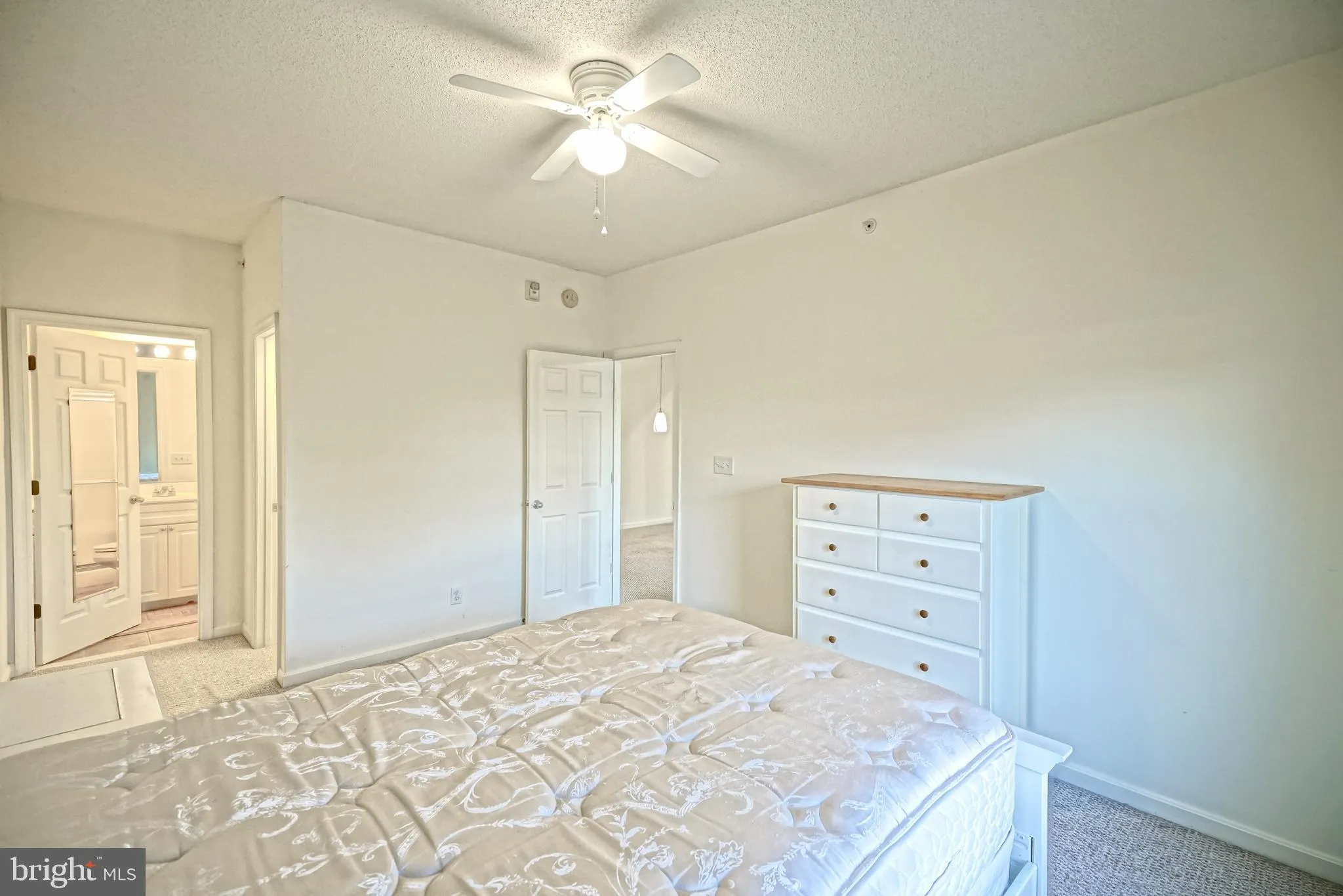 Lewes, Delaware 19958, United States, 2 Bedrooms Bedrooms, ,2 BathroomsBathrooms,Residential,Active,244710