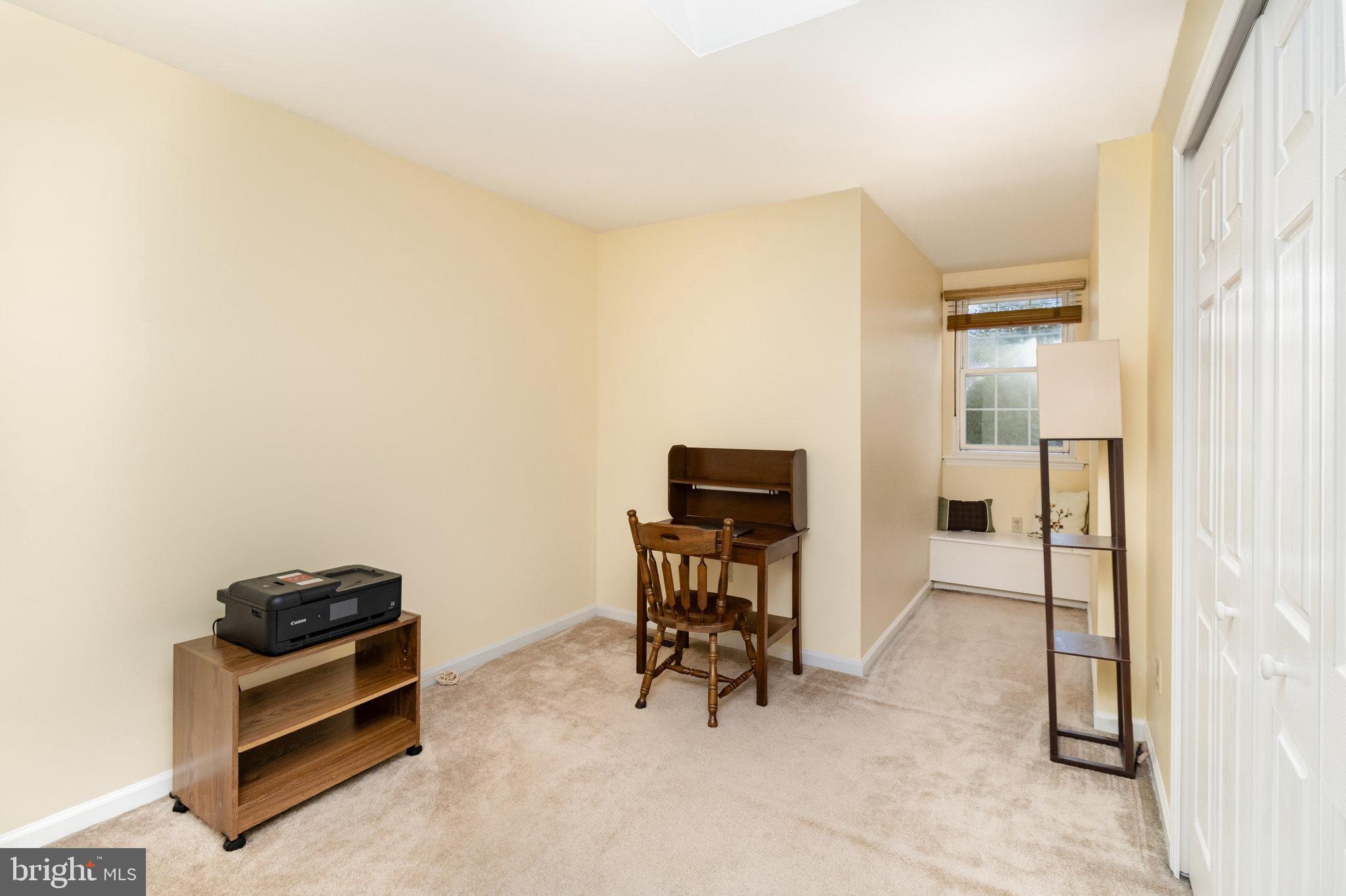 MANOR OAKS - Residential