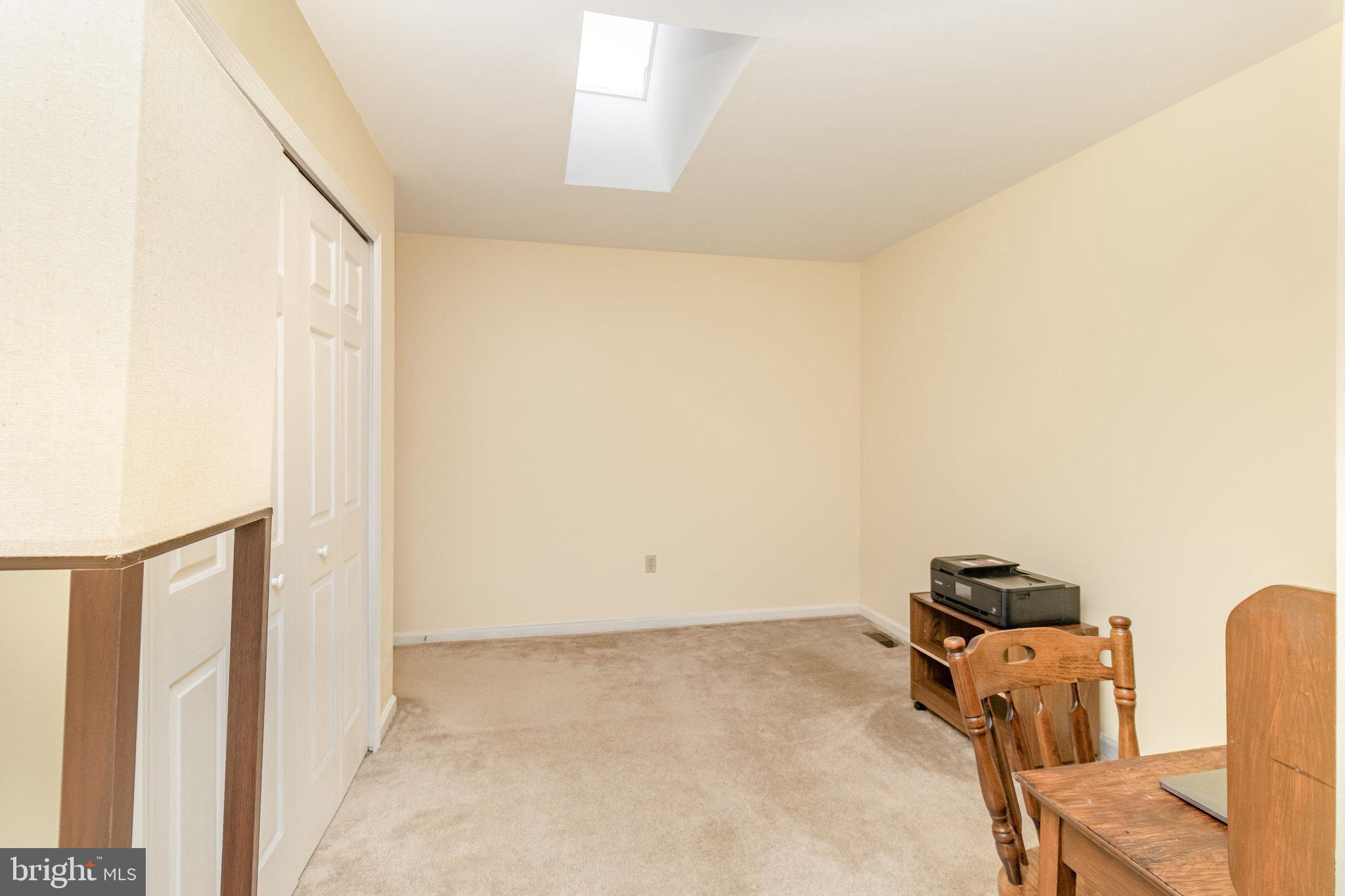 MANOR OAKS - Residential