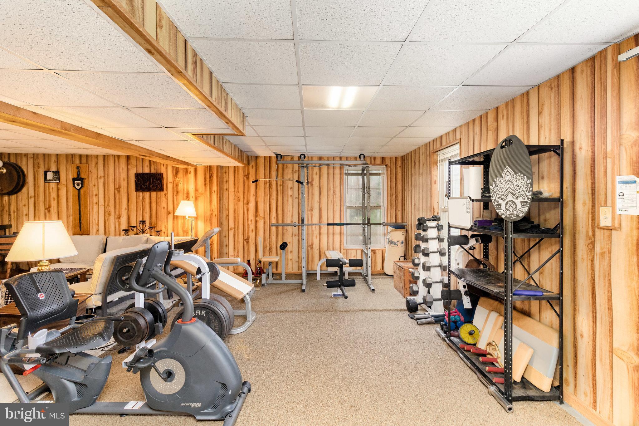 MANOR OAKS - Residential