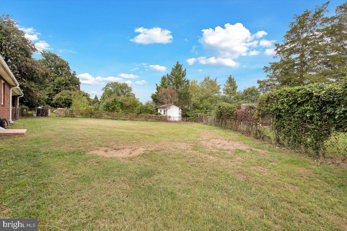 SHARON - Residential Lease