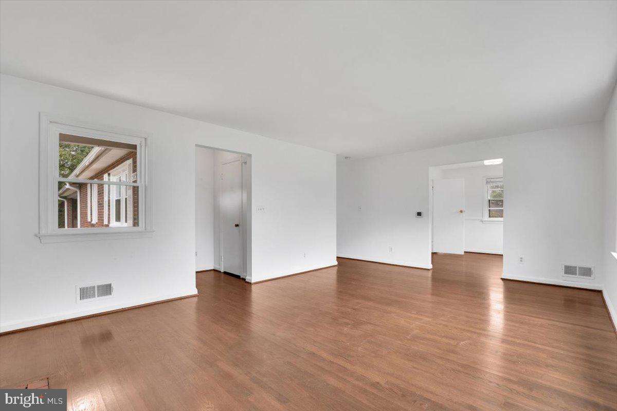 SHARON - Residential Lease