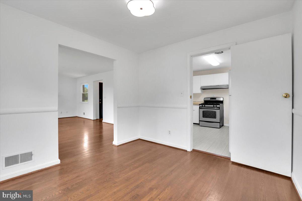 SHARON - Residential Lease