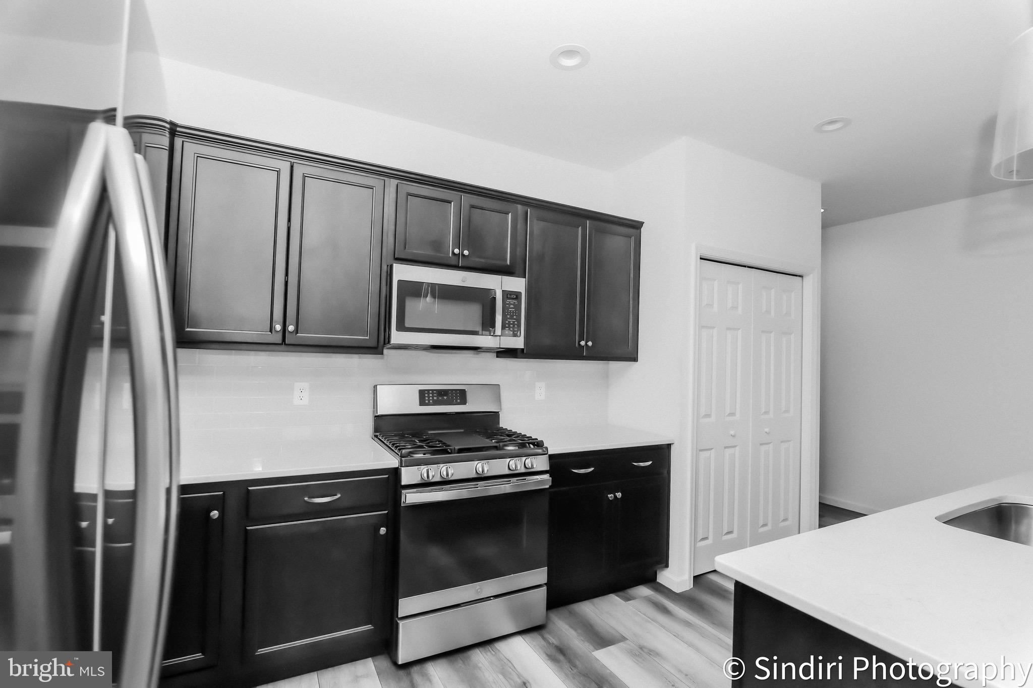 HANBURY COURT - Residential Lease