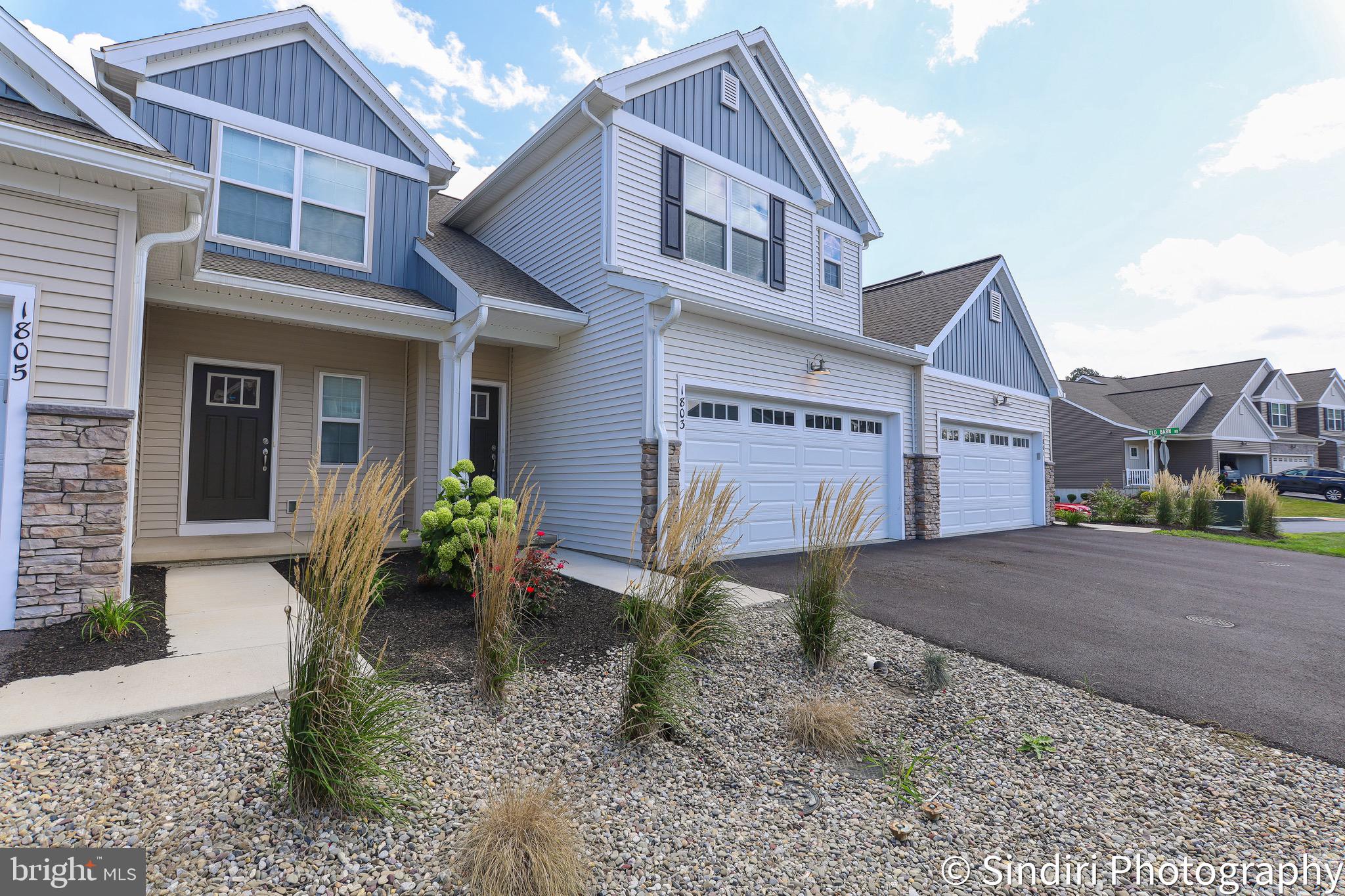 HANBURY COURT - Residential Lease