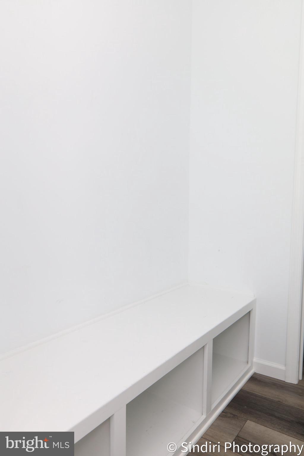 HANBURY COURT - Residential Lease