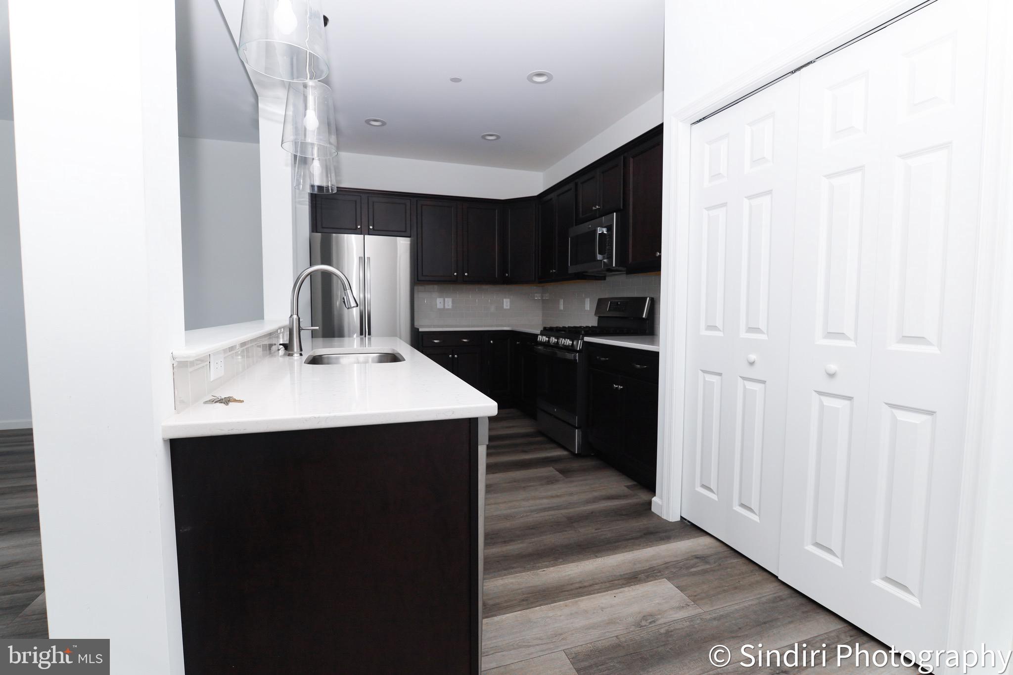 HANBURY COURT - Residential Lease