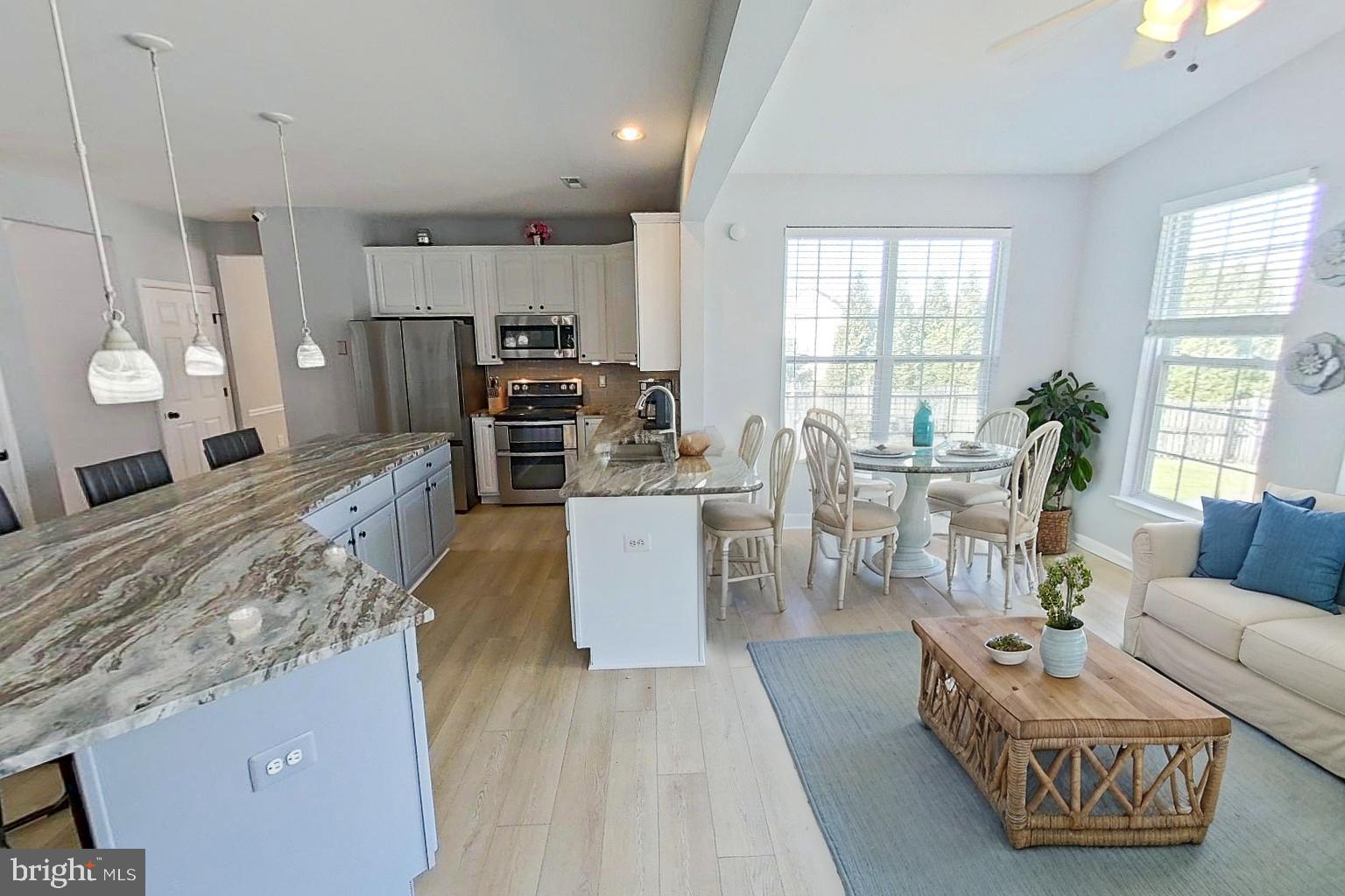 CRESTVIEW - Residential