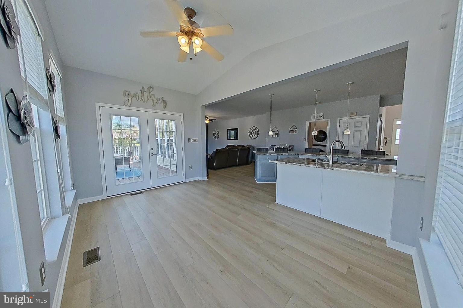 CRESTVIEW - Residential