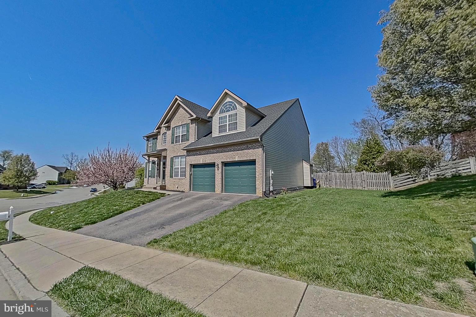 CRESTVIEW - Residential