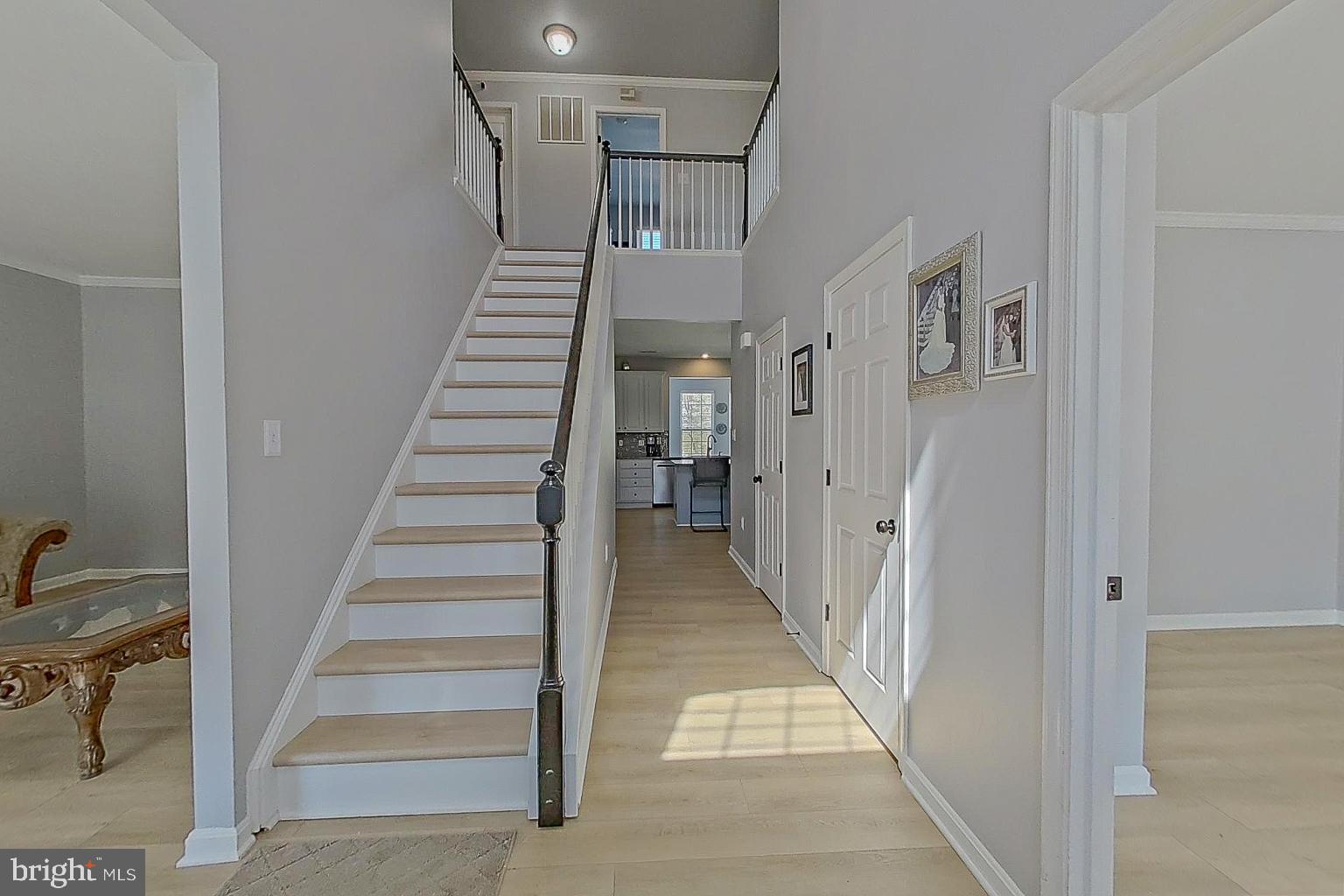 CRESTVIEW - Residential