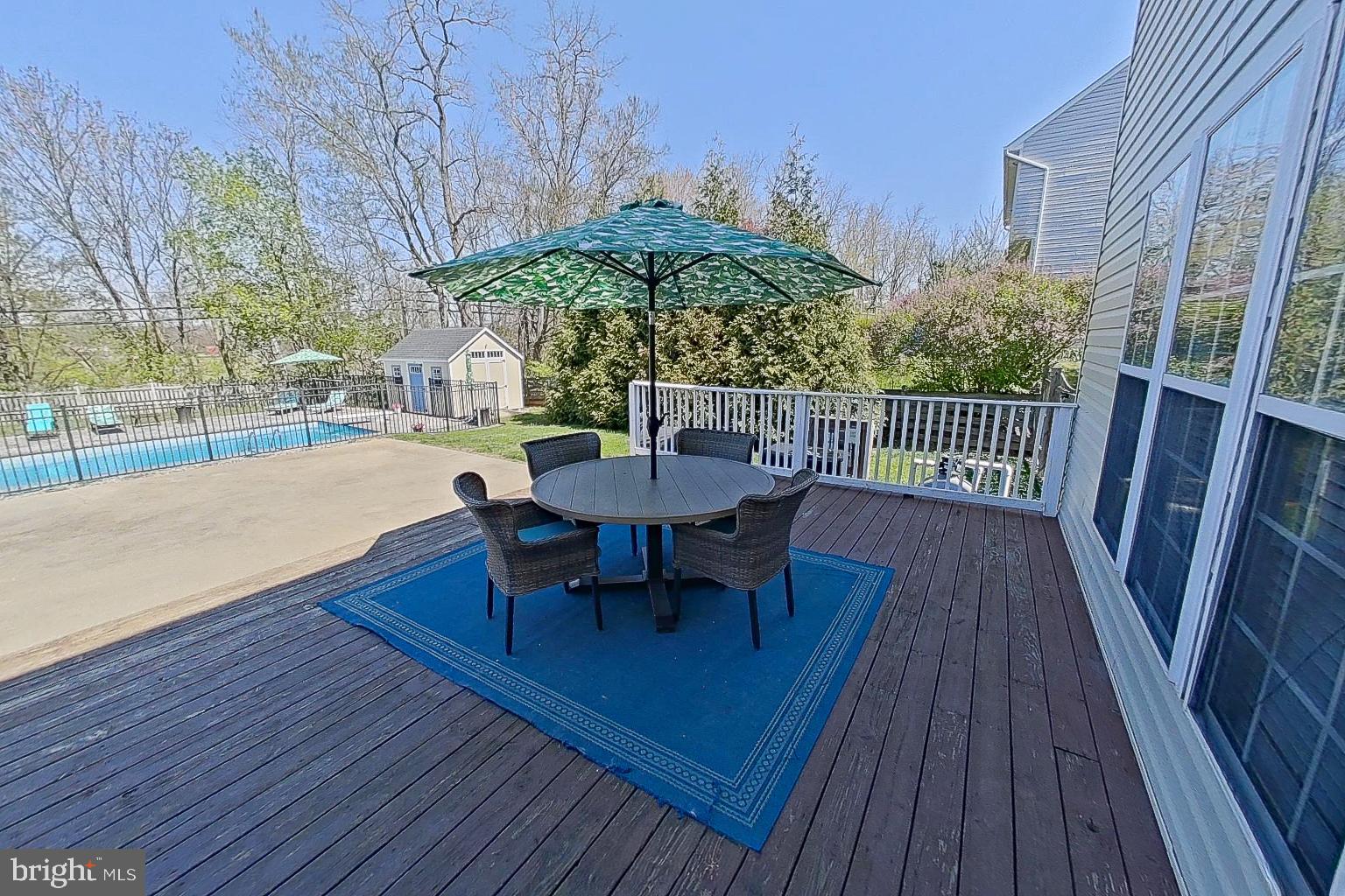 CRESTVIEW - Residential