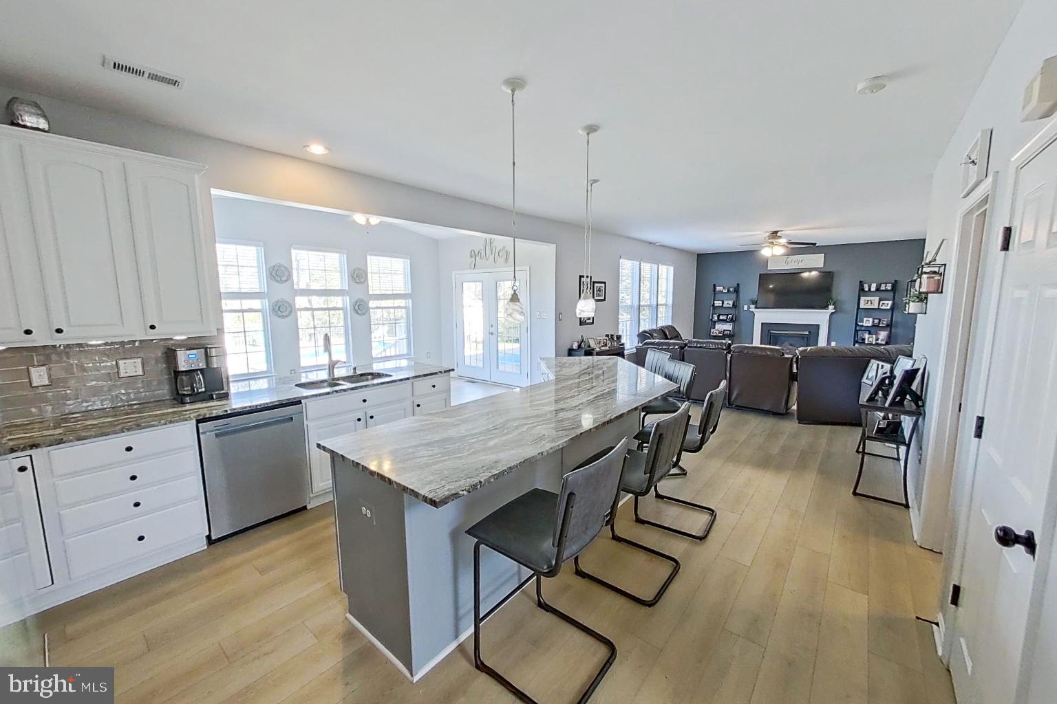 CRESTVIEW - Residential