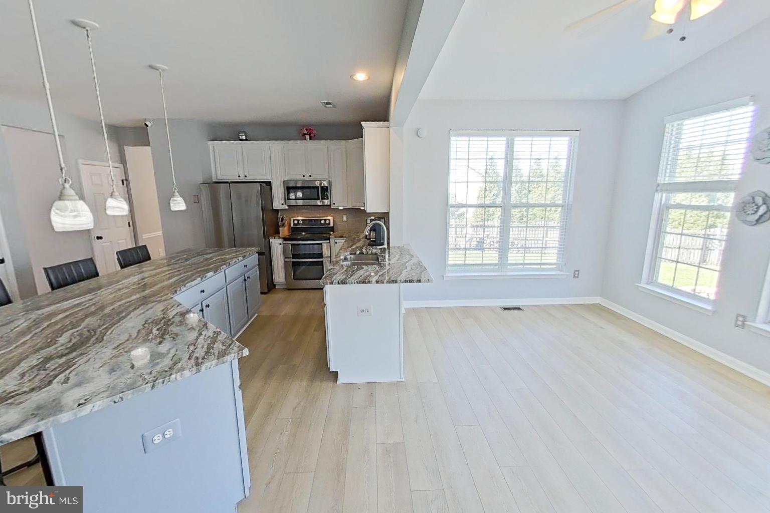 CRESTVIEW - Residential