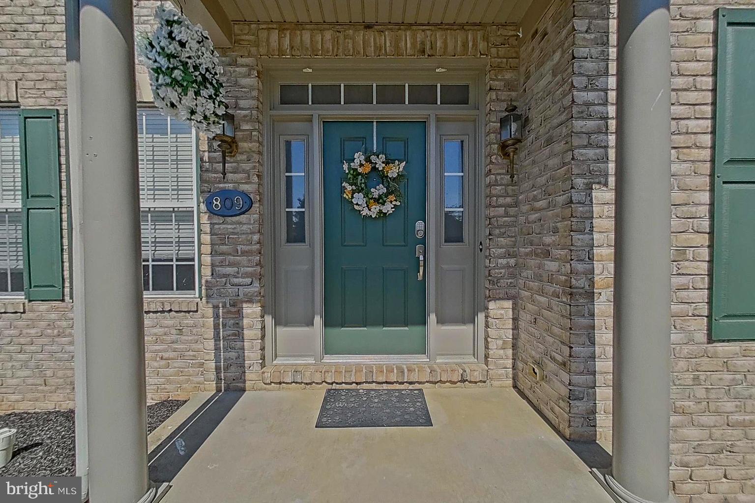 CRESTVIEW - Residential