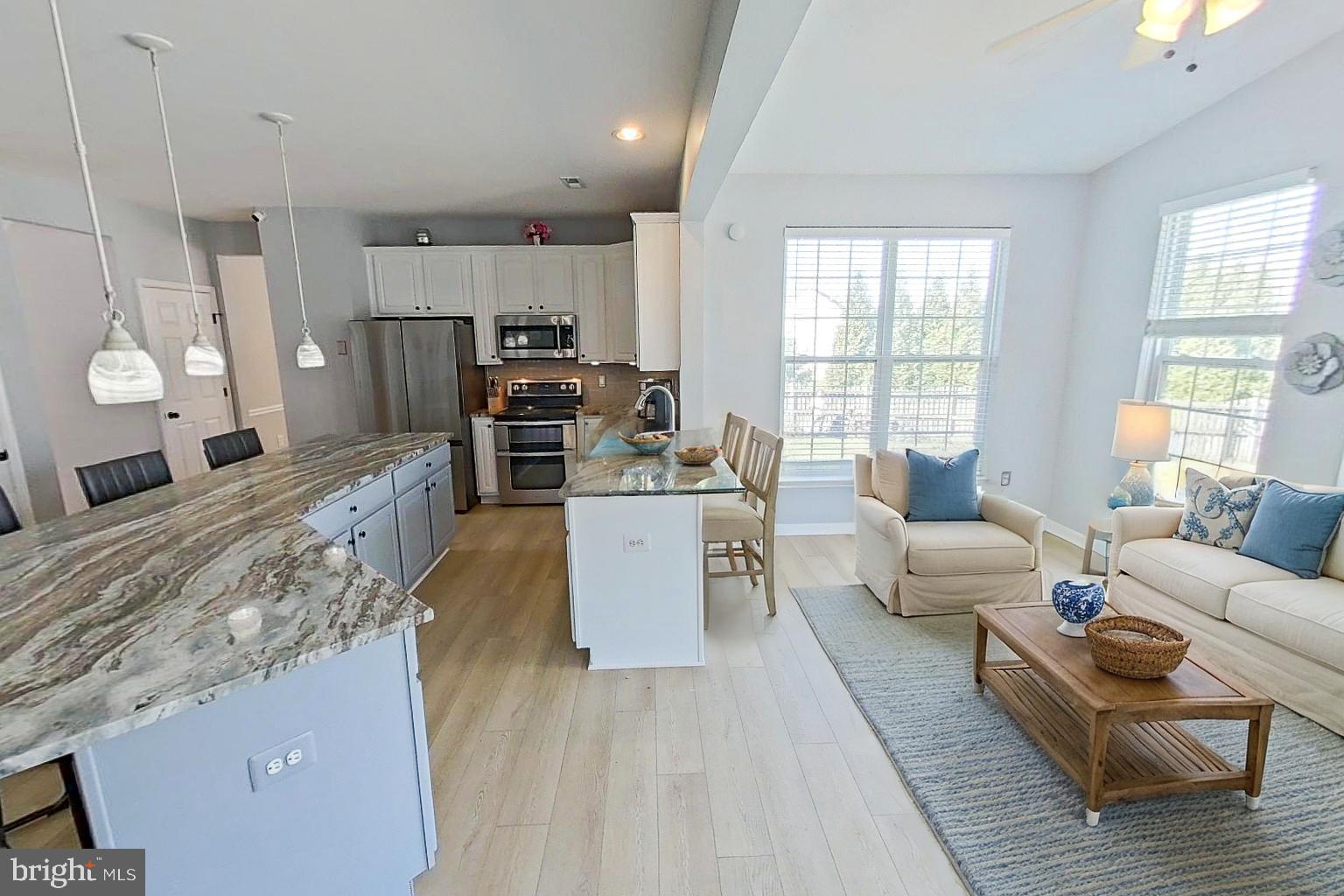 CRESTVIEW - Residential