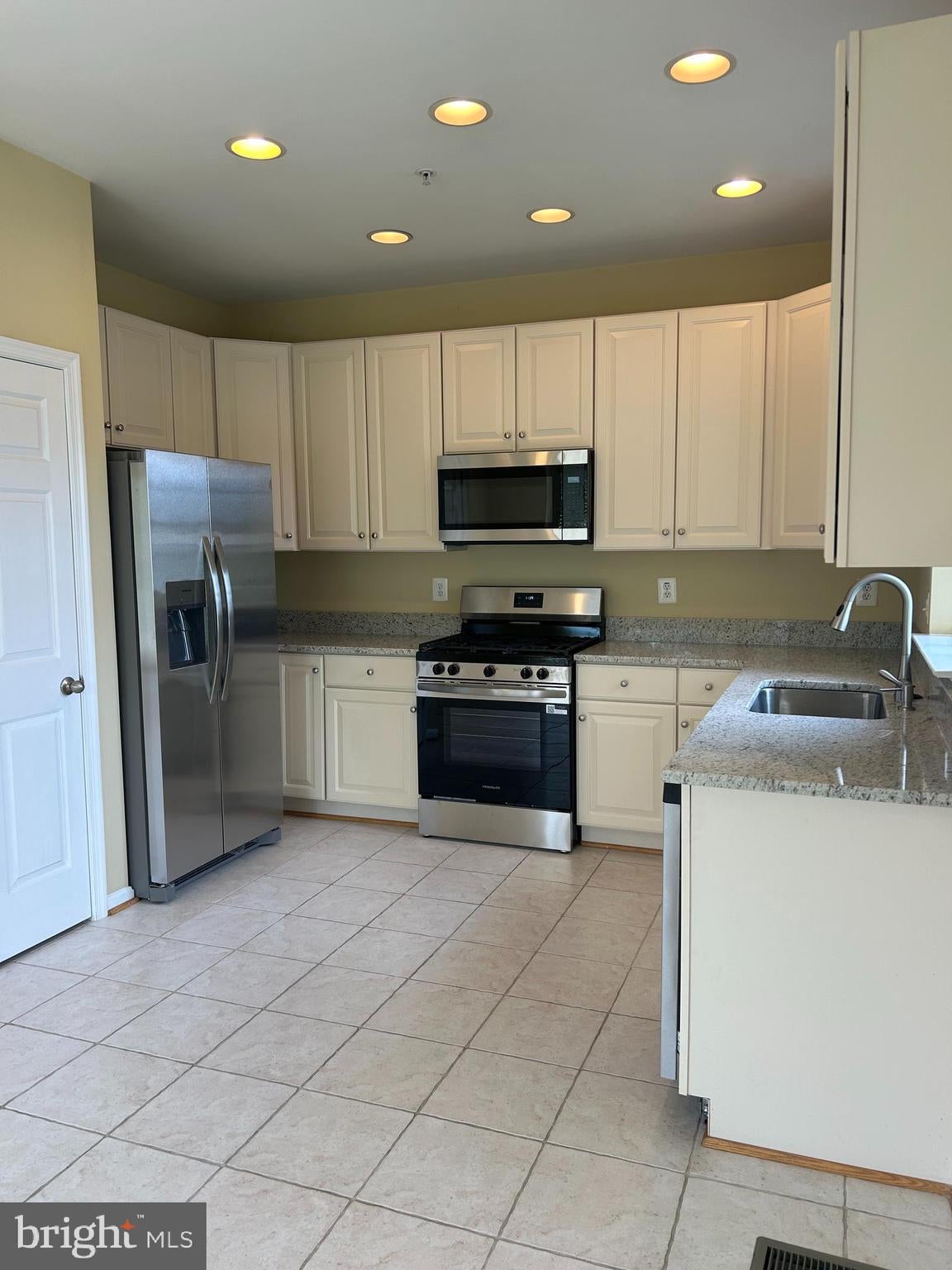 12901 YELLOW JACKET ROAD