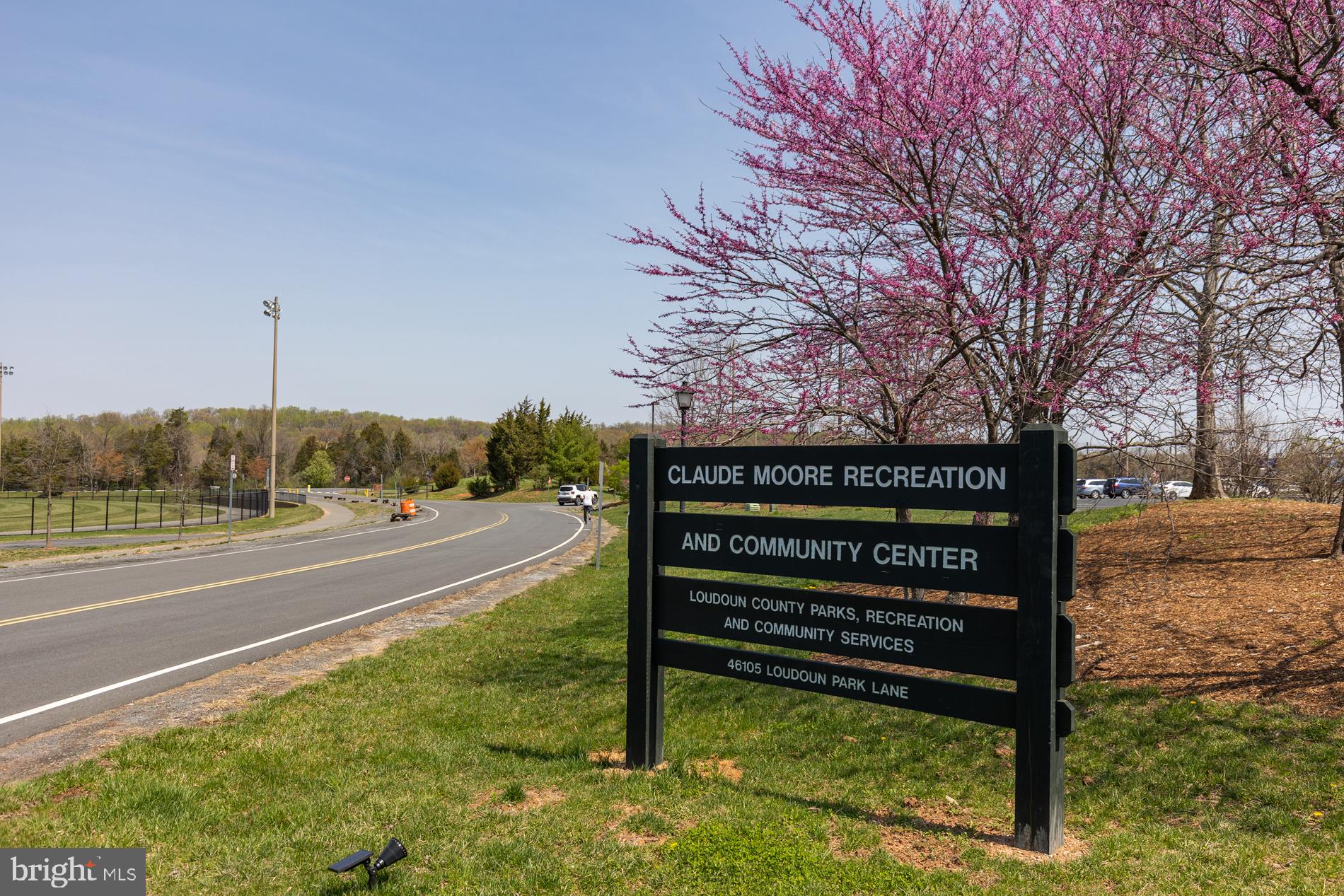 CASCADES PLACE CONDOMINIUM - Residential