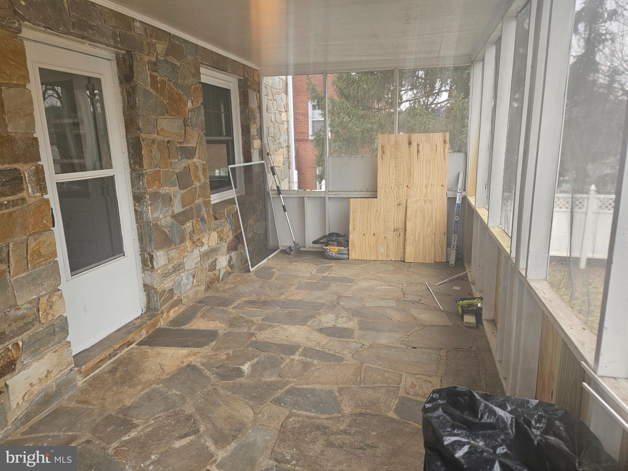 EDGEWOOD PARK - Residential Lease