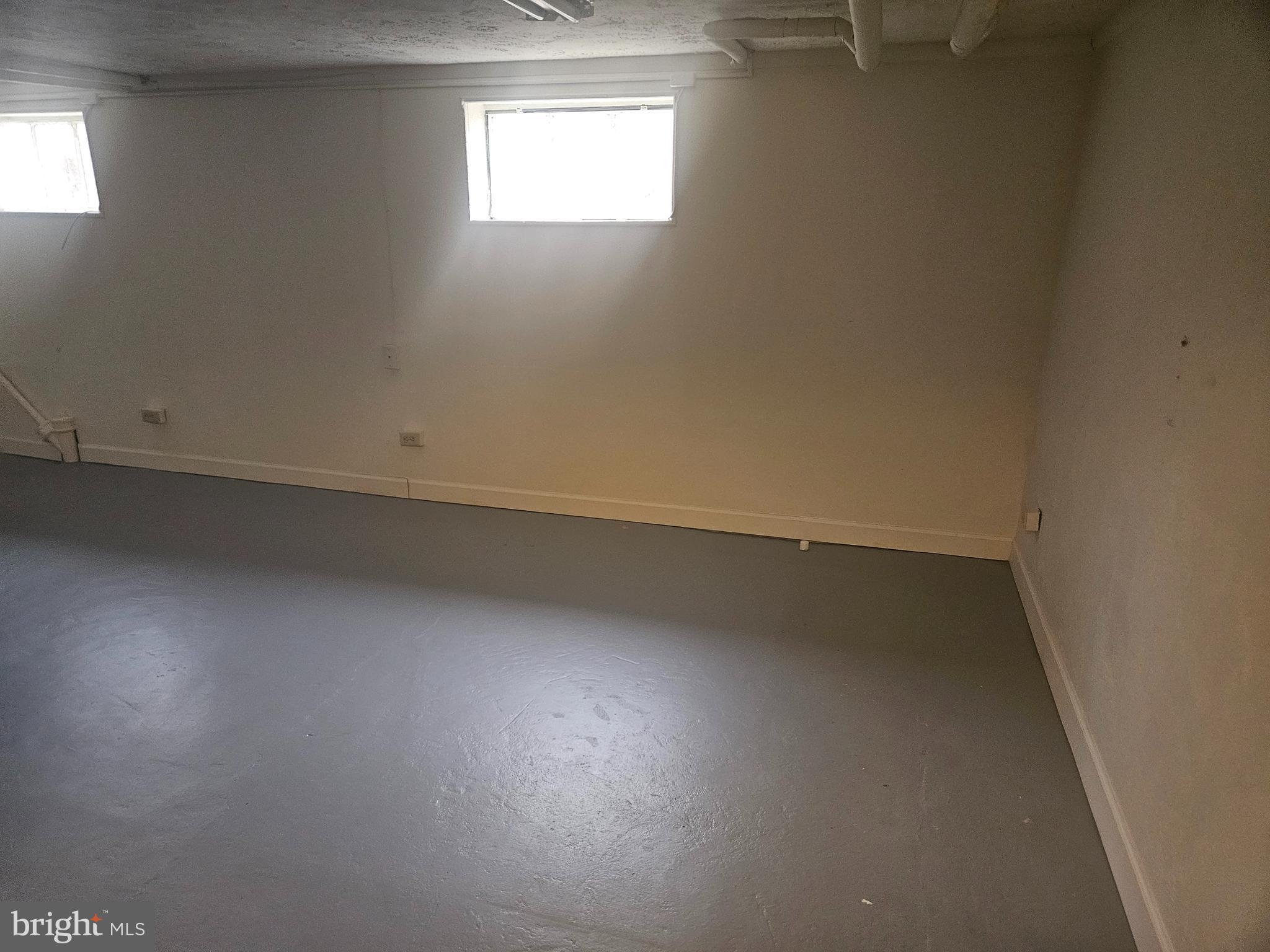 EDGEWOOD PARK - Residential Lease