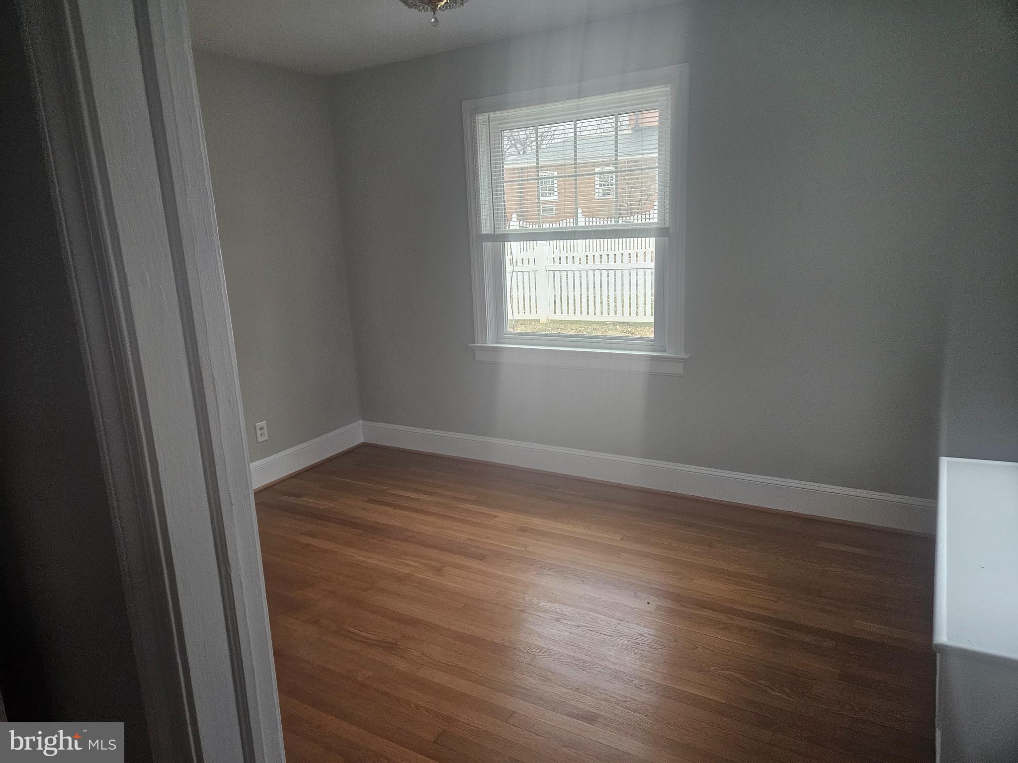 EDGEWOOD PARK - Residential Lease