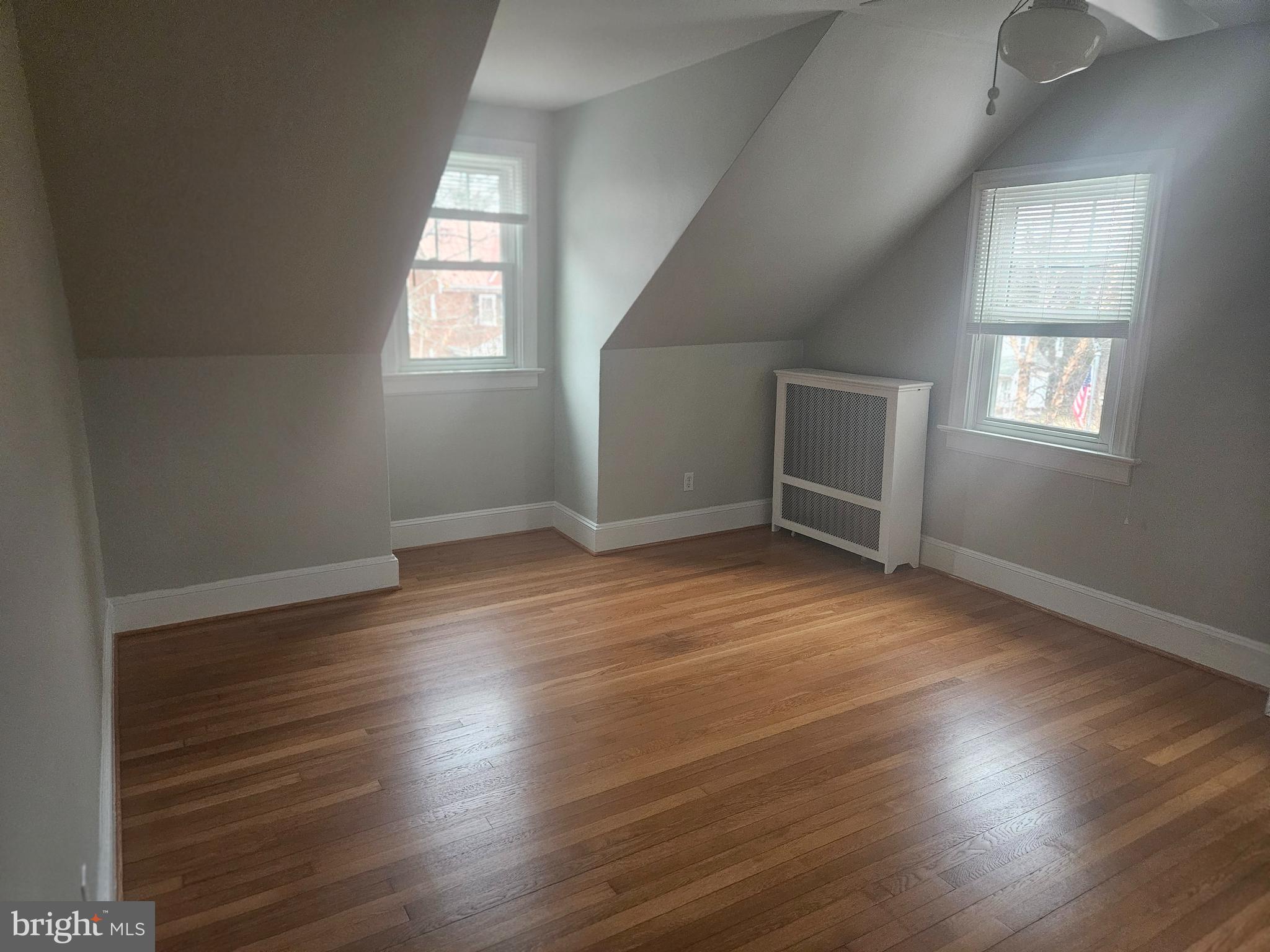 EDGEWOOD PARK - Residential Lease