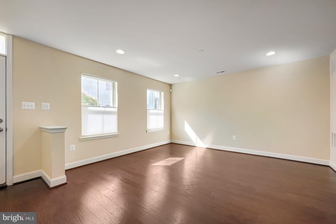 104 VANGUARD LANE