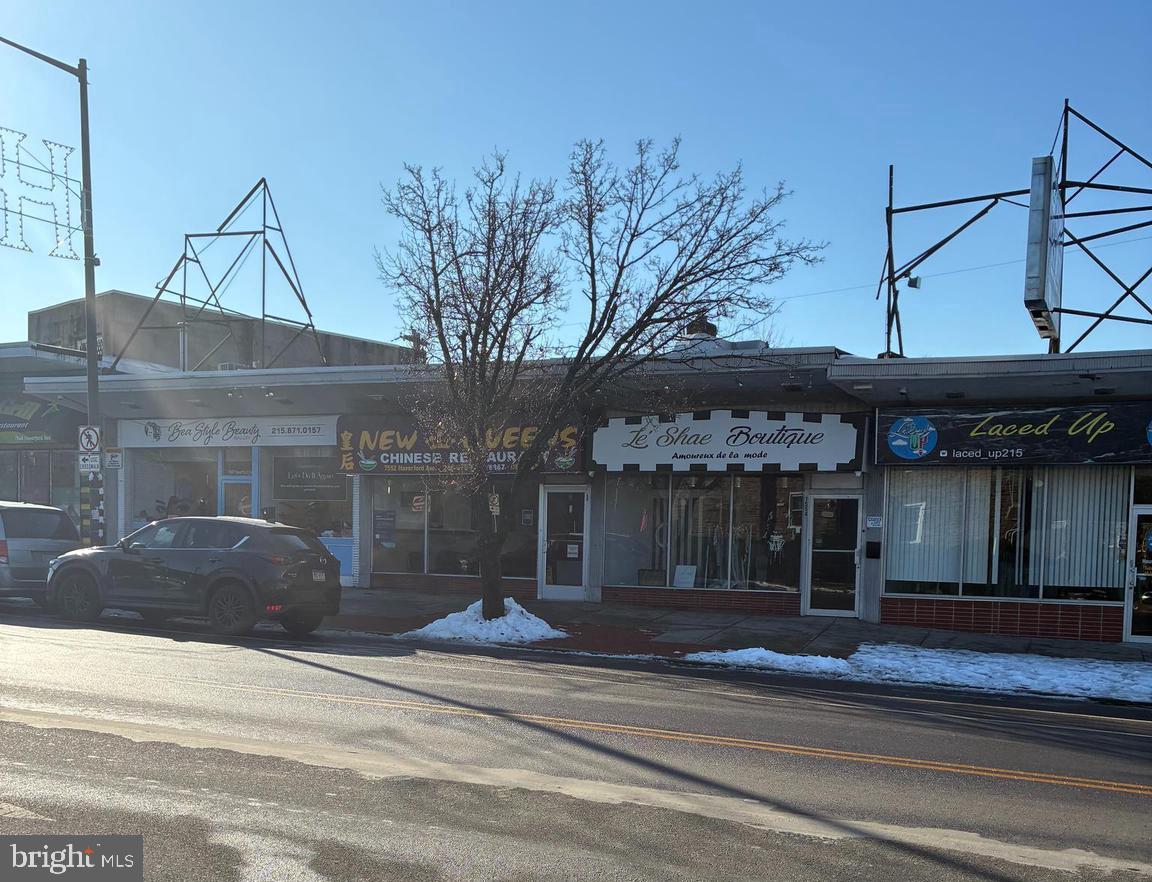 OVERBROOK PARK - Commercial Lease