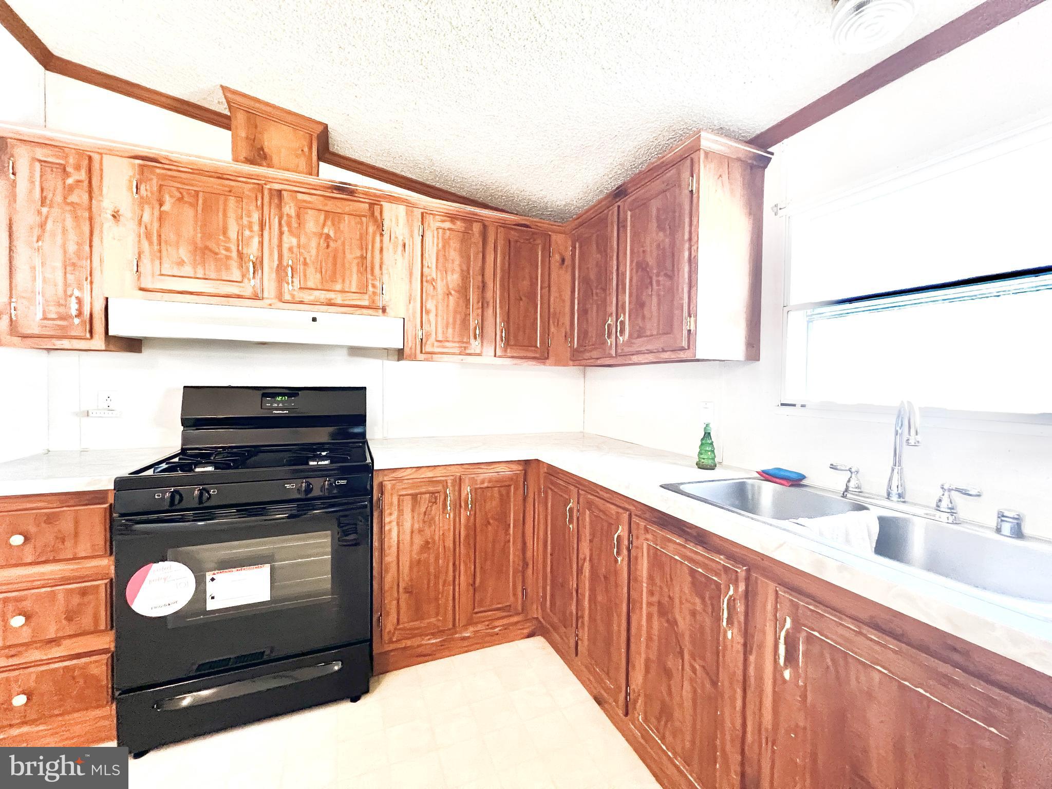 WAYSONS WOODS MANUFACTURED HOME COMMUNITY - Residential