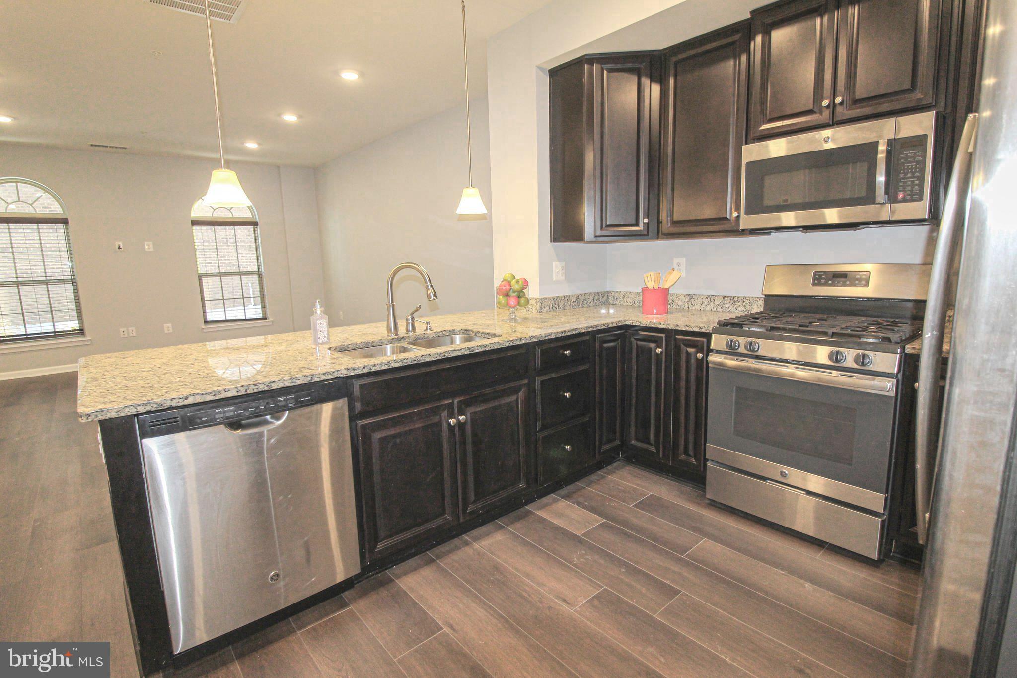 ORCHARD SQUARE - Residential