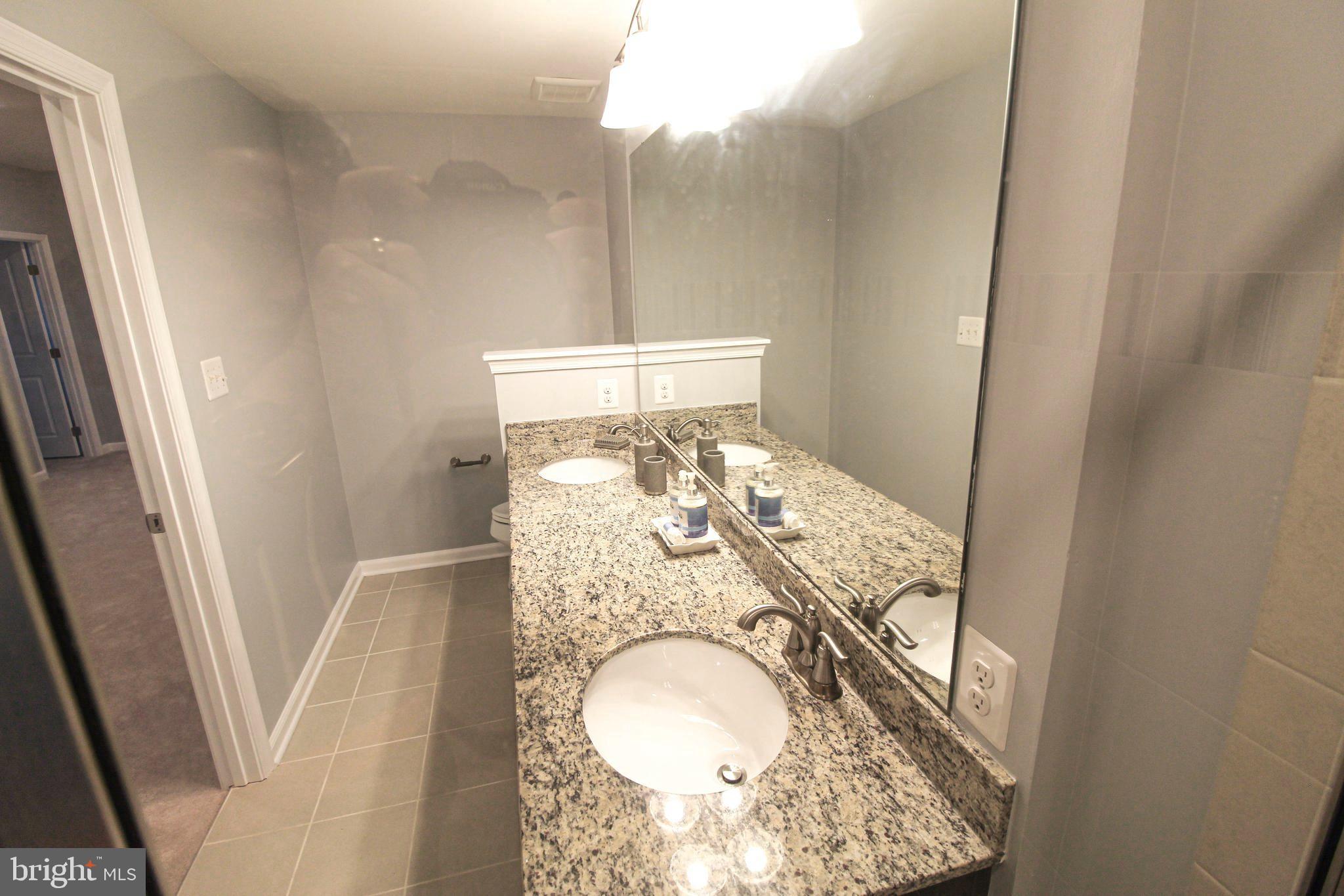 ORCHARD SQUARE - Residential