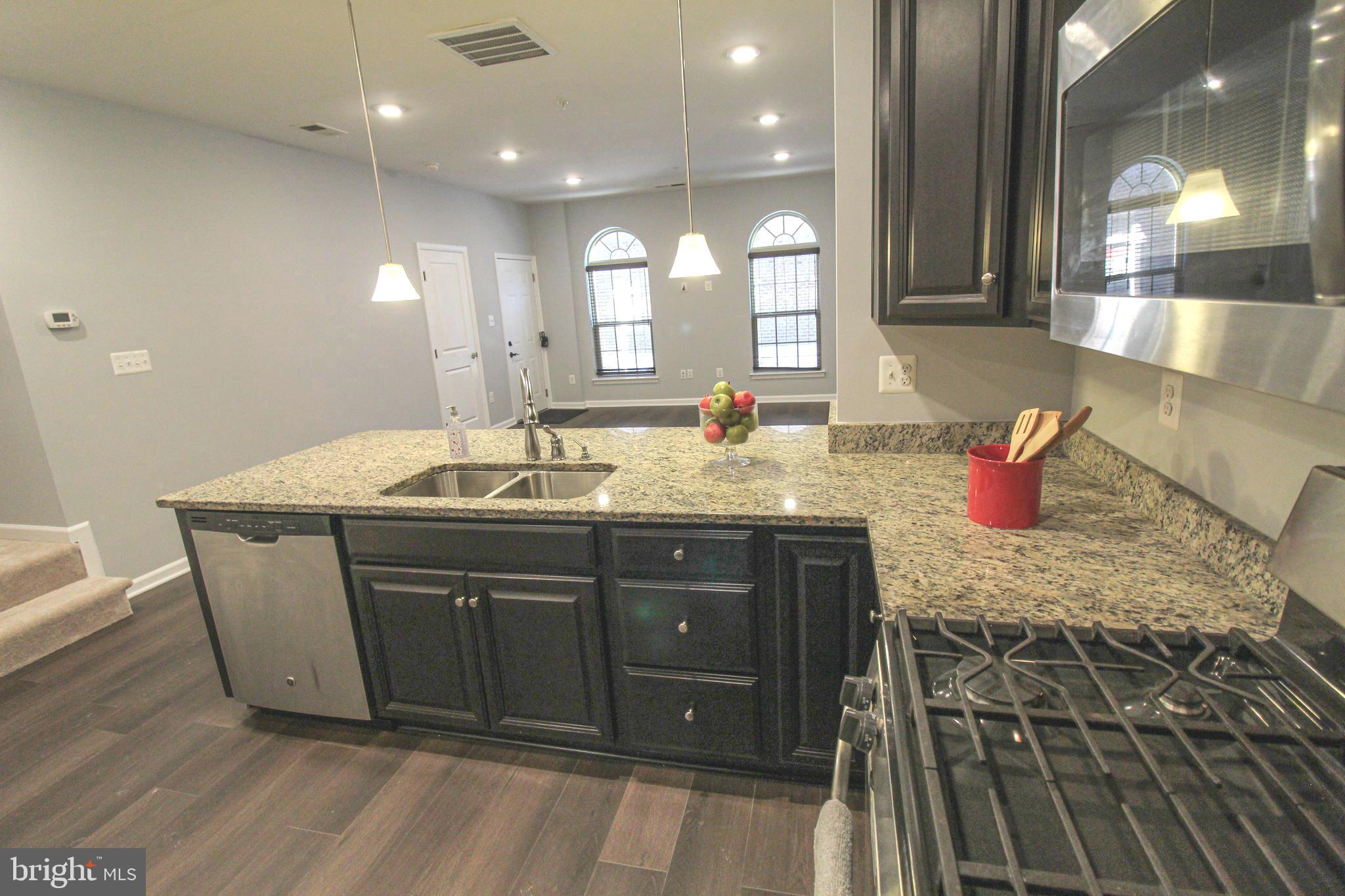 ORCHARD SQUARE - Residential